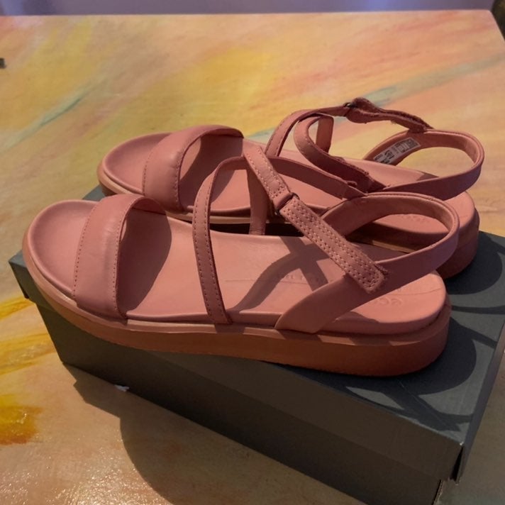 ECCO Flowt LX Strap Sandals