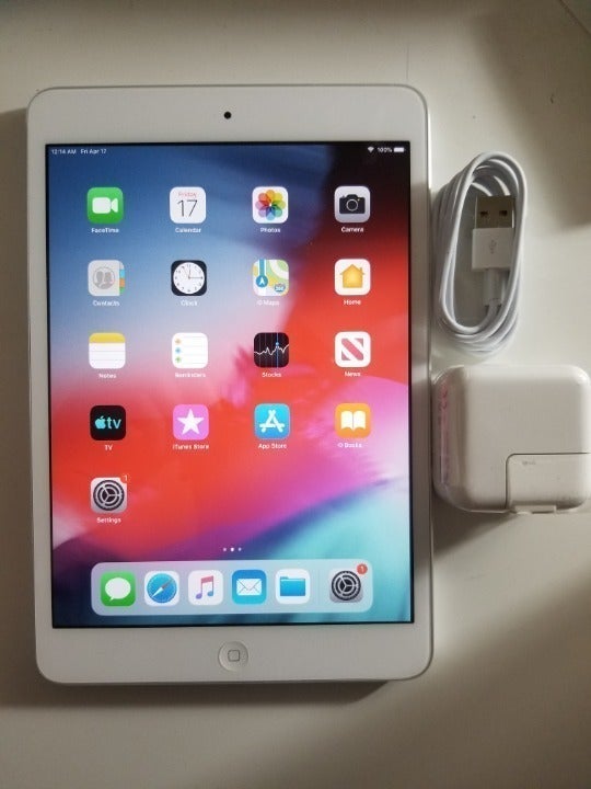 MINT! Apple iPad mini 2 16GB, Wi-Fi + Cellular Unlocked, 7.9in