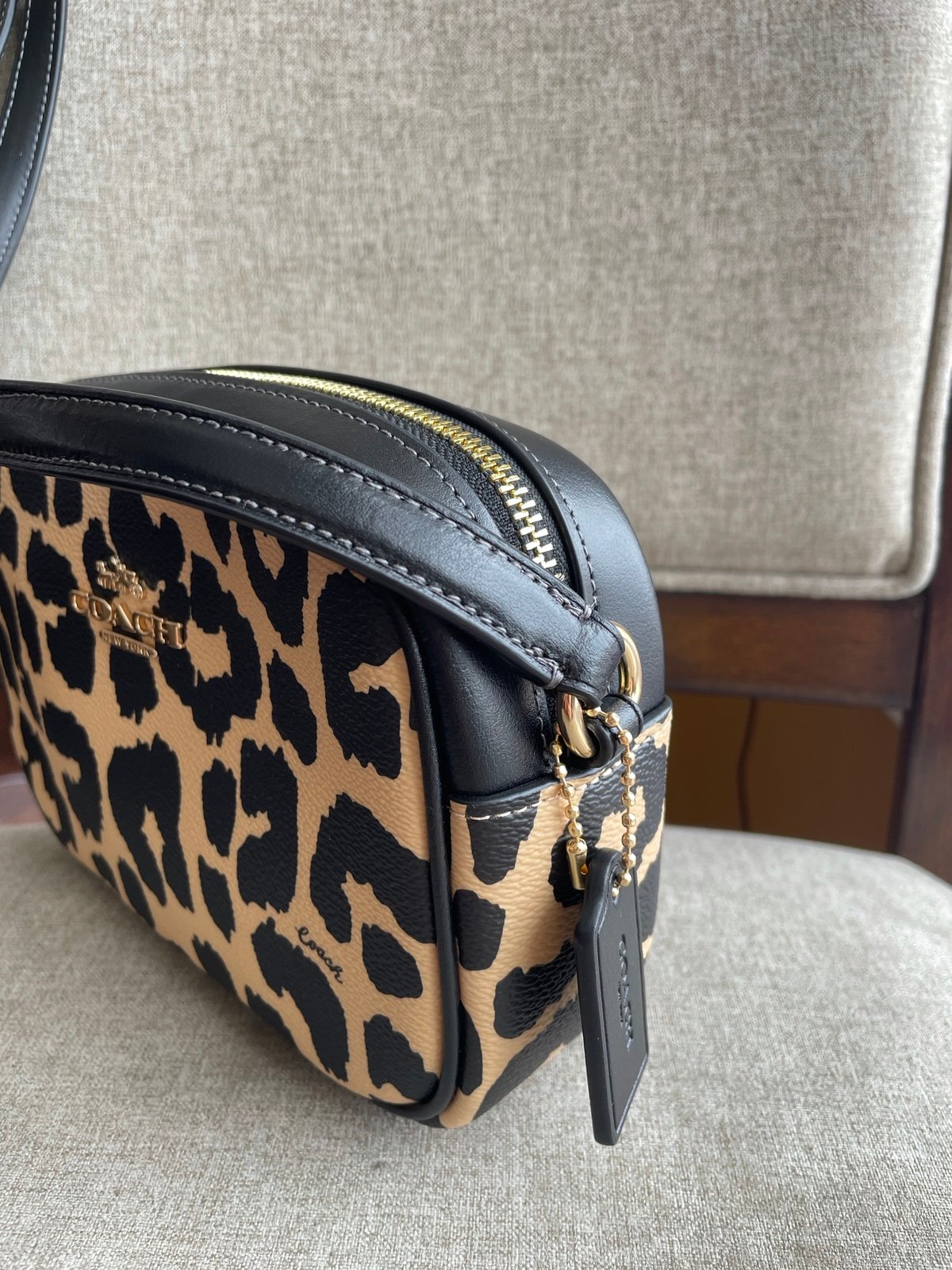 NWT！COACH MINI JAMIE CAMERA BAG WITH LEOPARD PRINT（COACH