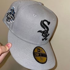 White Sox 7 3/8 New era 59fifty Fitted Hat MLB *Free Pin*