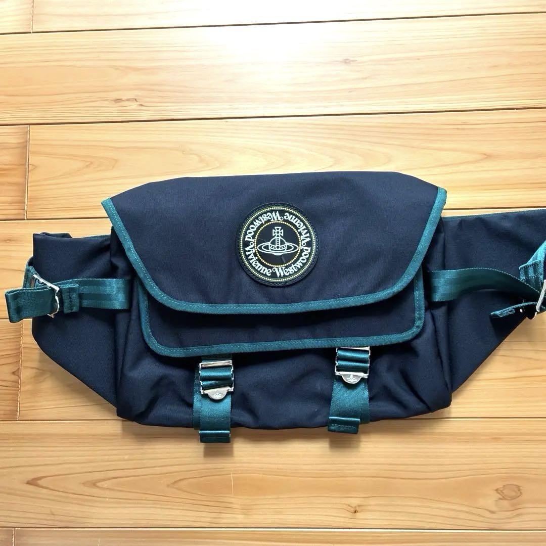★【Excellent Condition】★Vivienne Westwood Body Bag