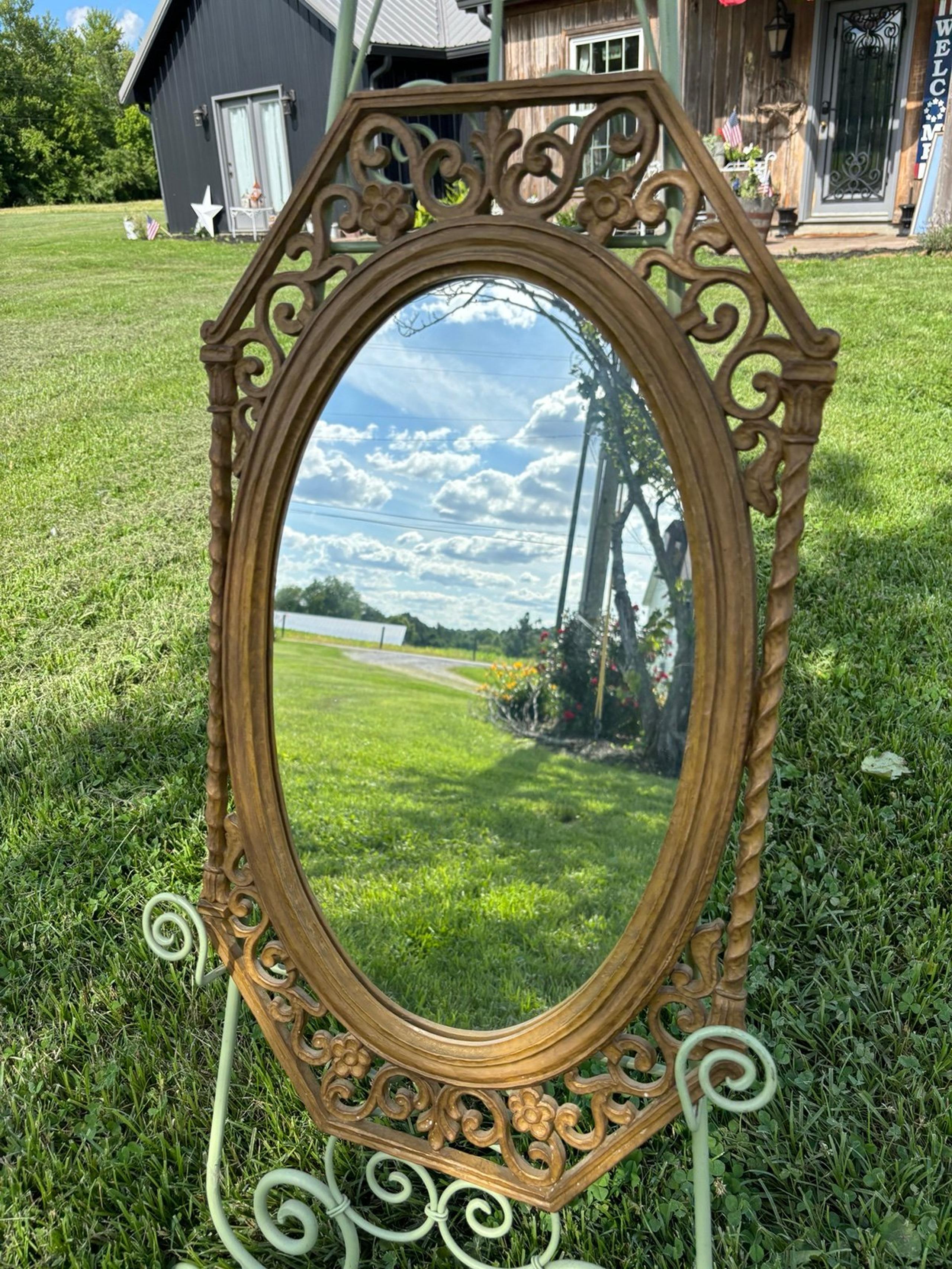 Vintage Syroco gold ornate wall mirror