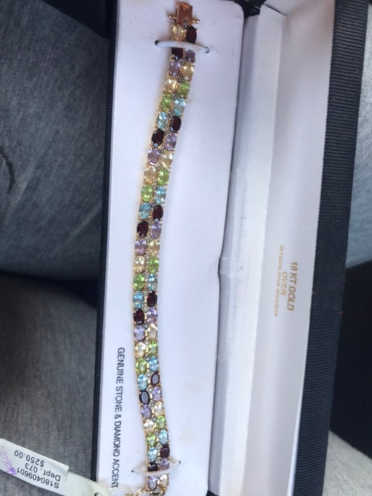 18 KT Gold Barcelet