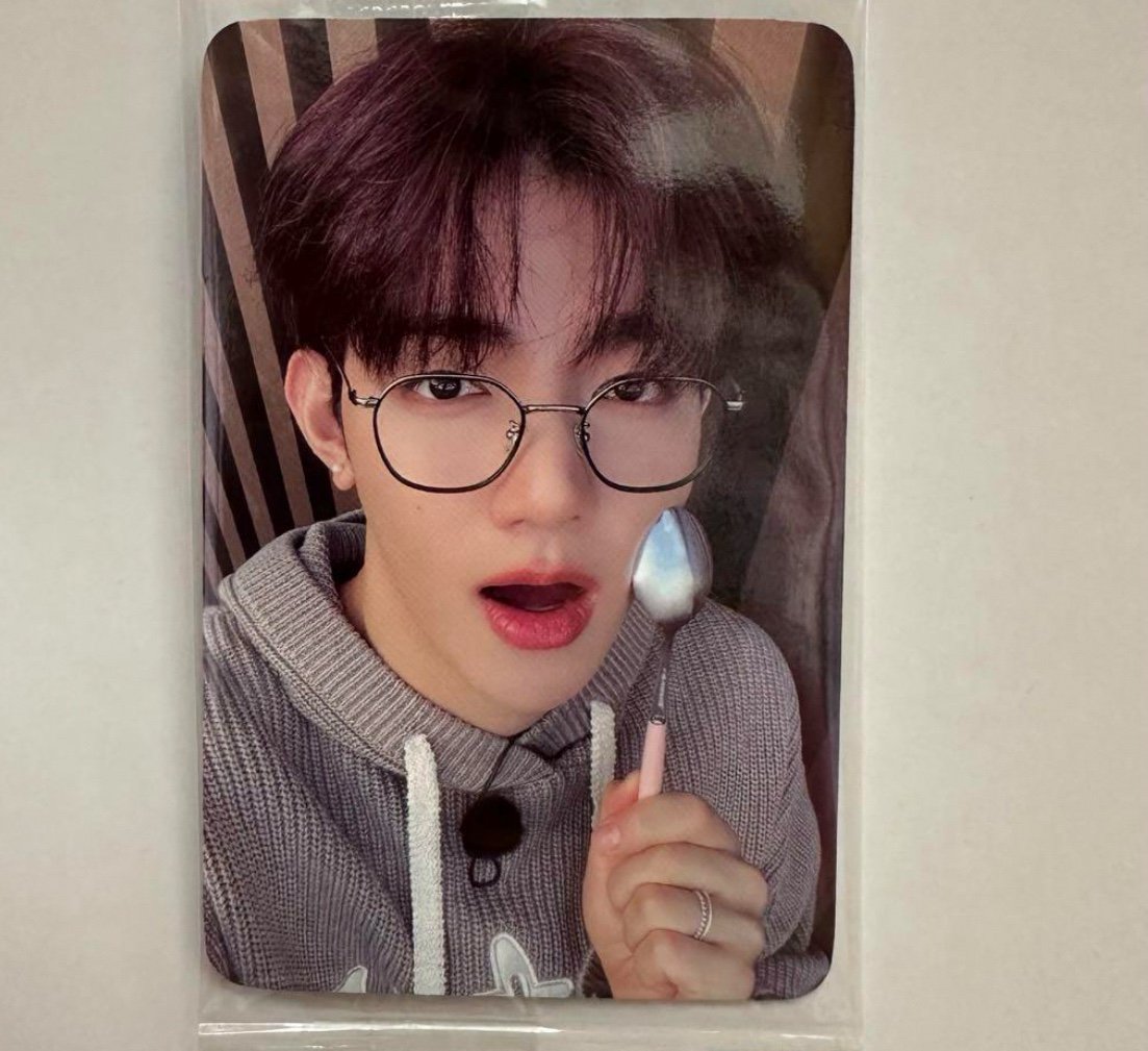 ZB1 - Ricky - MELTING POINT Apple Music Lucky Draw Photocard