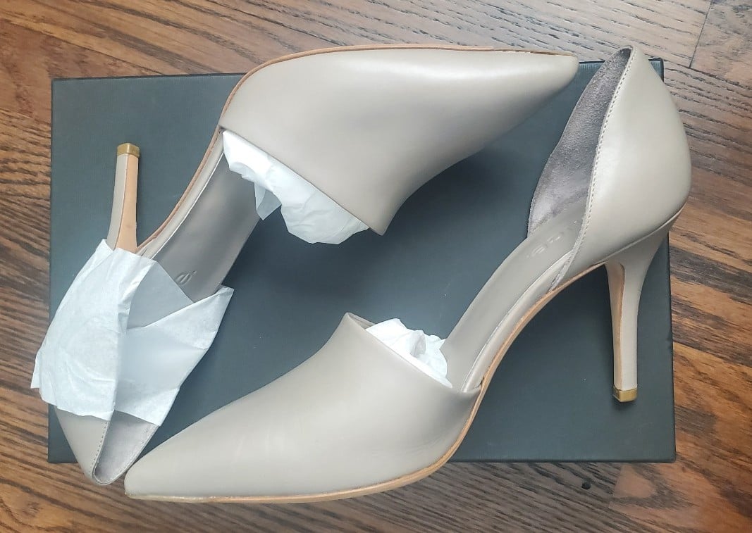 NIB Vince Claire d'Orsay pump size 9 woodsmoke