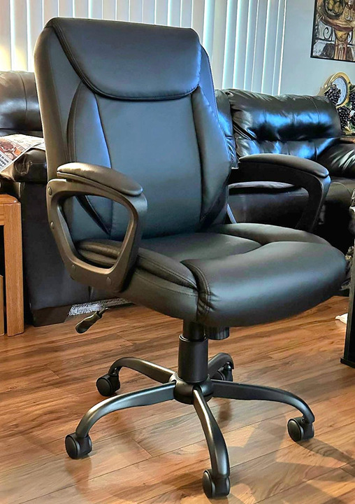Comfortable and Stylish PU Padded Mid-Back Office Chair with Armrest - Ideal for