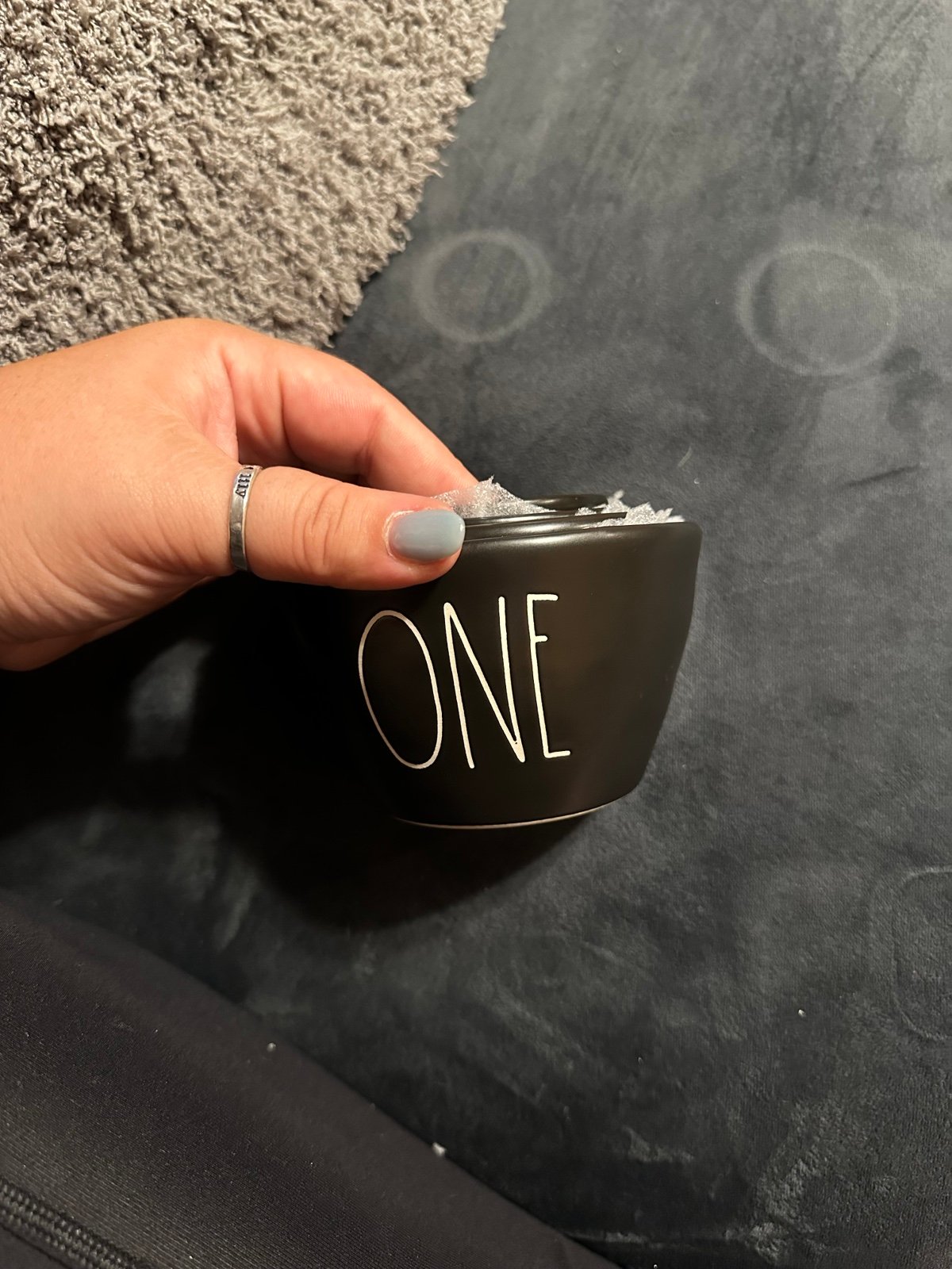 Black Rae Dunn measuring cups