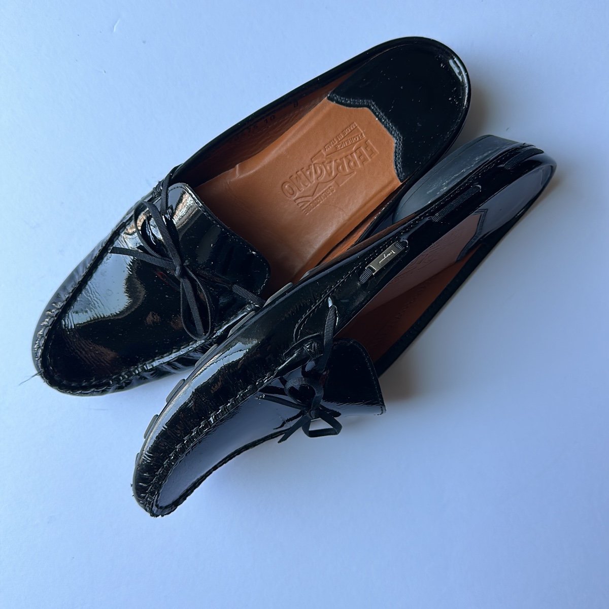 [Salvatore Ferragamo] ジャカードラフィアスライド セール 23%OFF】SALVATORE FERRAGAMO 二つ折り財布 22E009