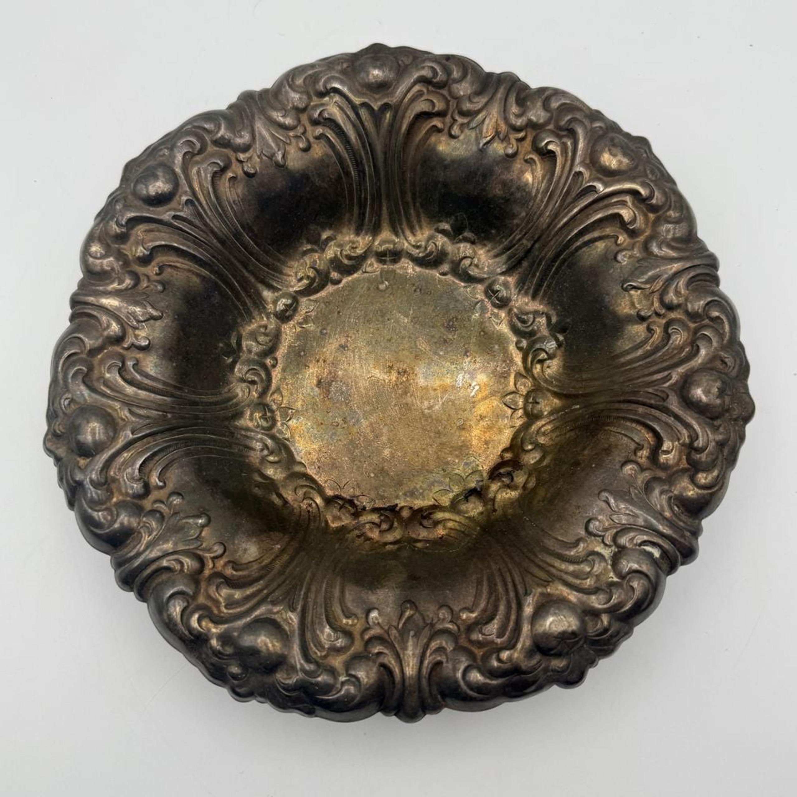 Gorham Silverplate Ornate Baroque Style Decorative Bowl Vintage YC1752 Serving