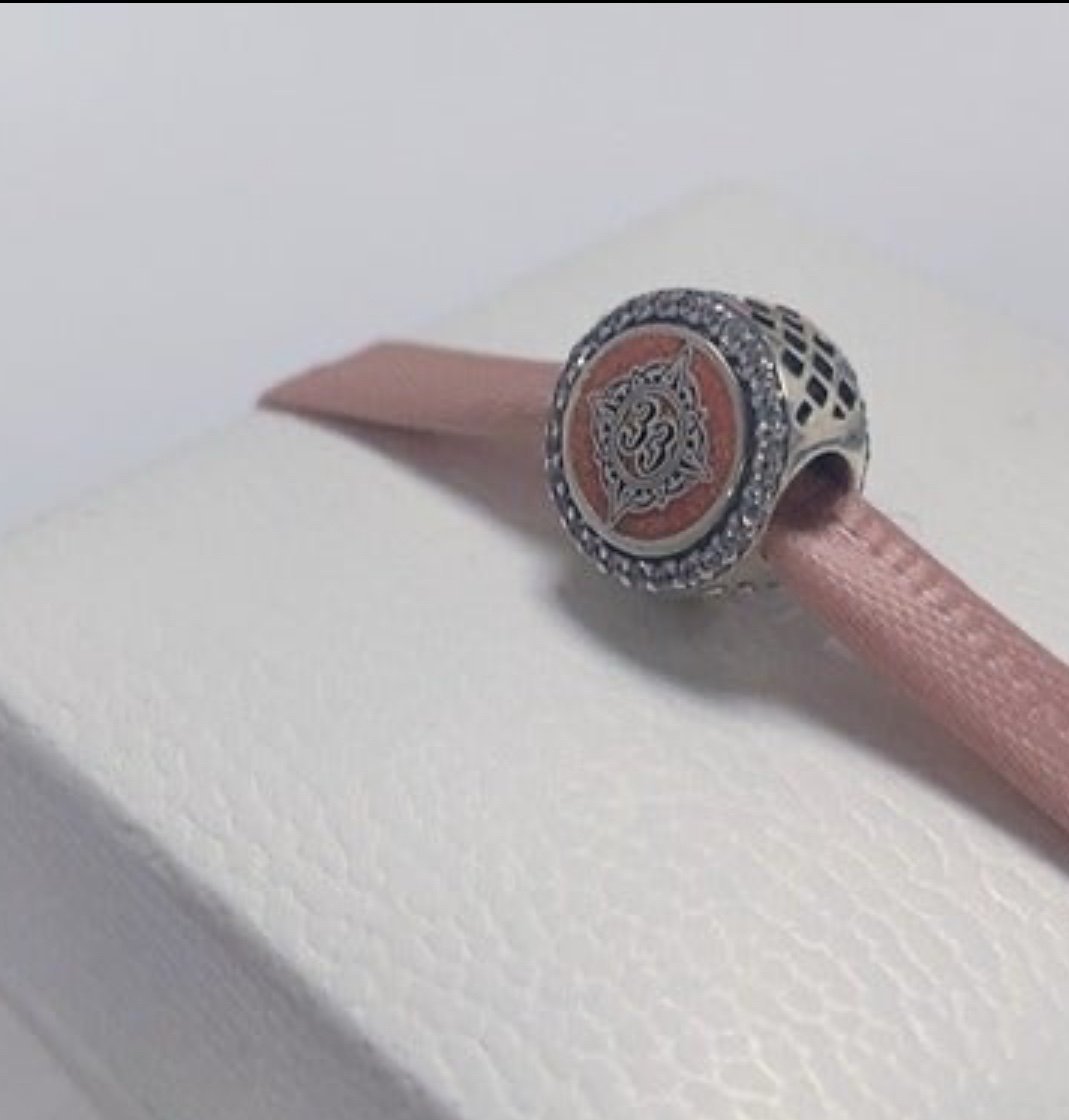 Club 33 Disney World Pandora Charm