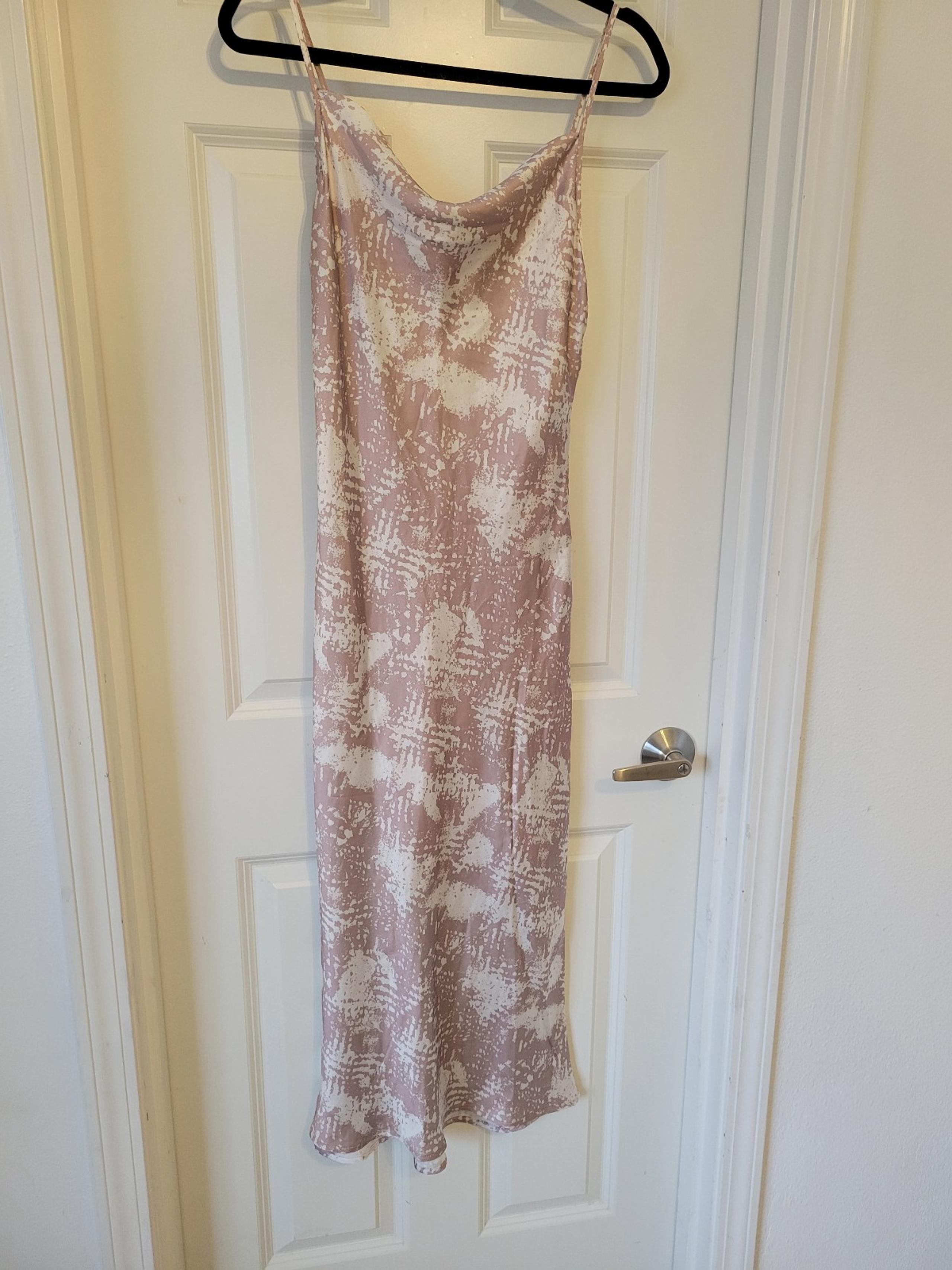 Small Gilli Midi Dress cowl neck Spaghetti stral blush pink ivory satin