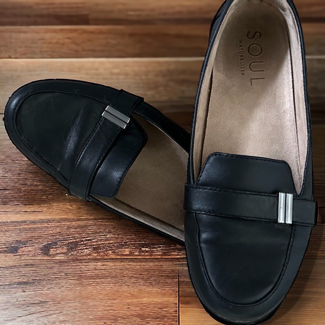 Naturalizer Soul Kentley leather loafer flats women’s size 9- black retail 90 E