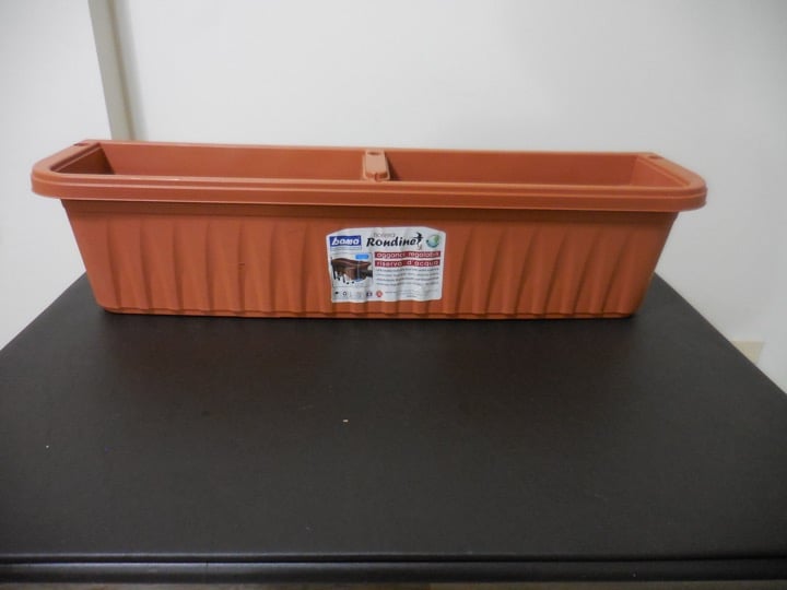 Apollo Exports International 32 Adjustable Railing Planter