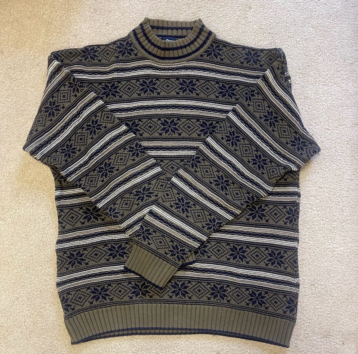 vintage men’s Woolrich sweater size XL