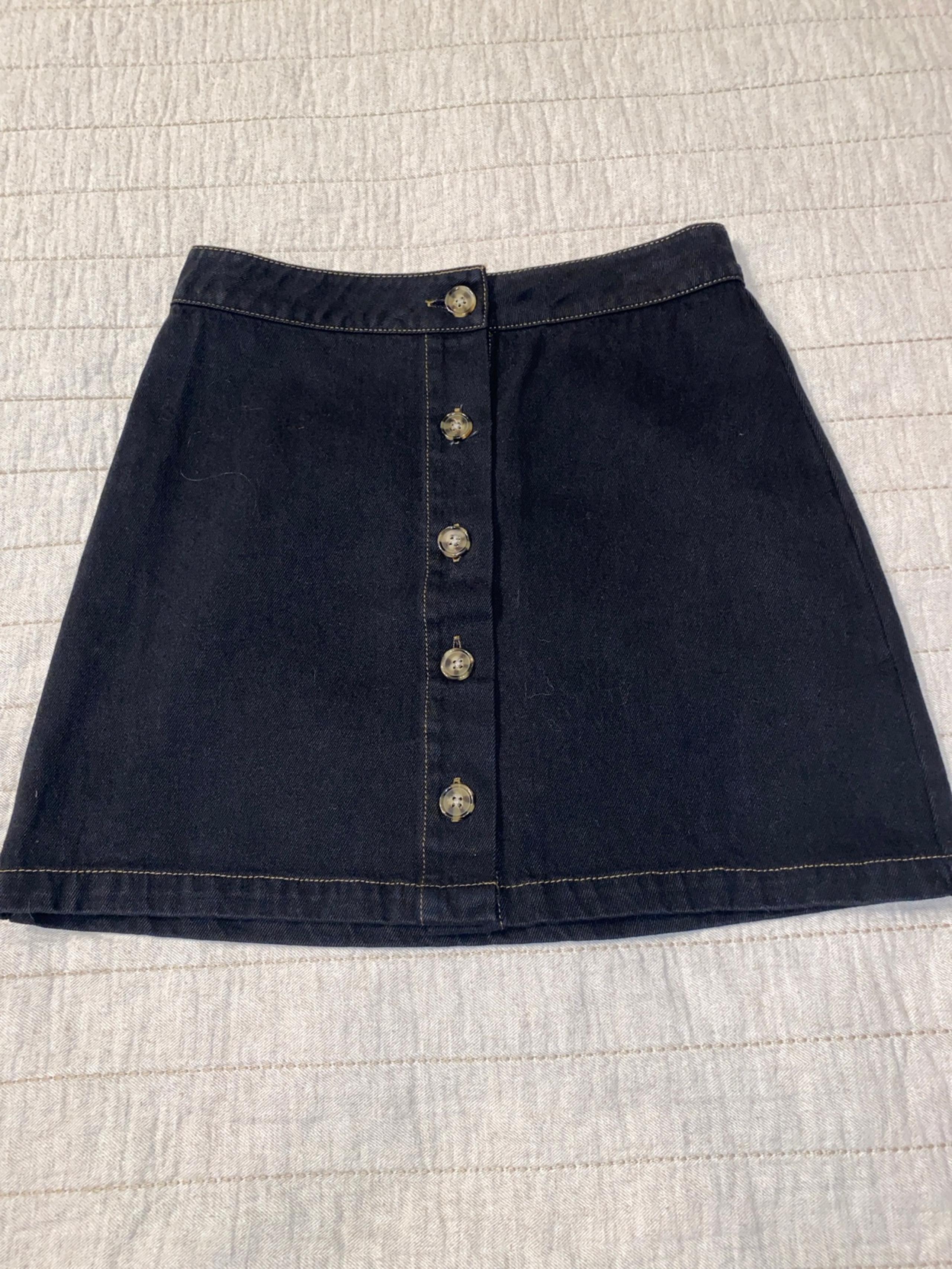 Forever 21 black denim mini skirt
