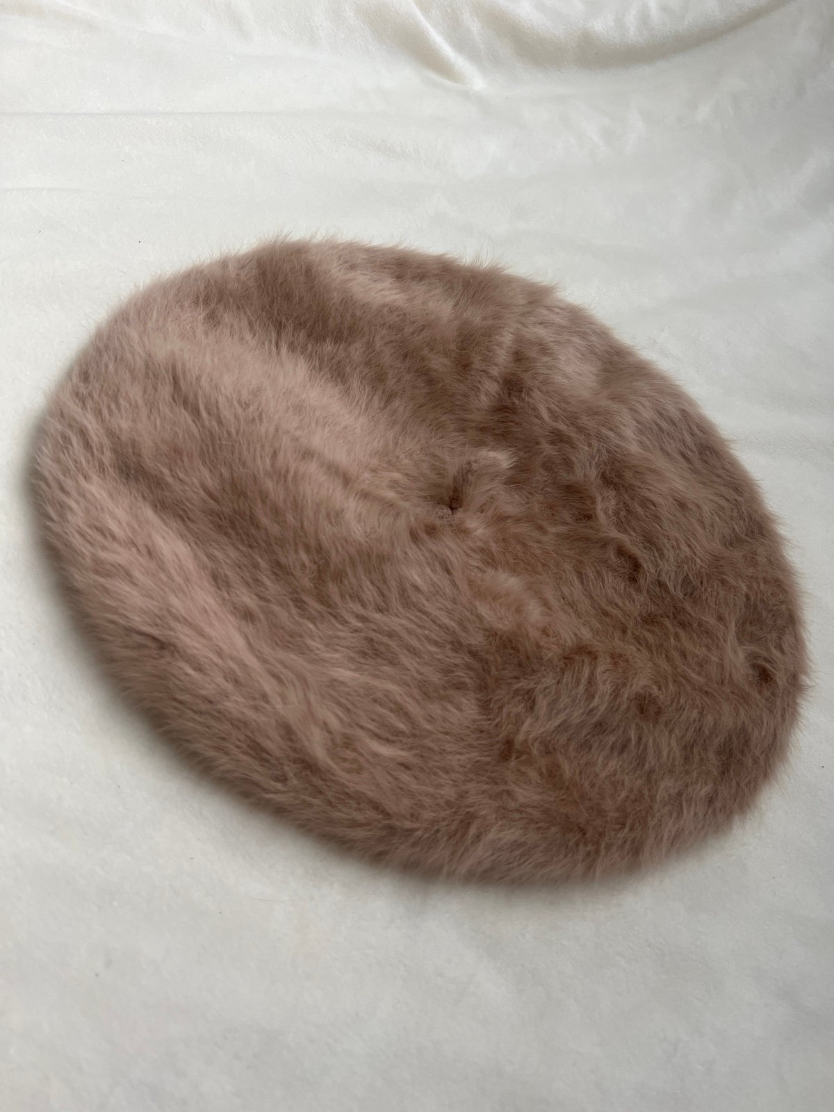 Anyone have a Casentino Beret for Sale? : r/AimeLeonDore