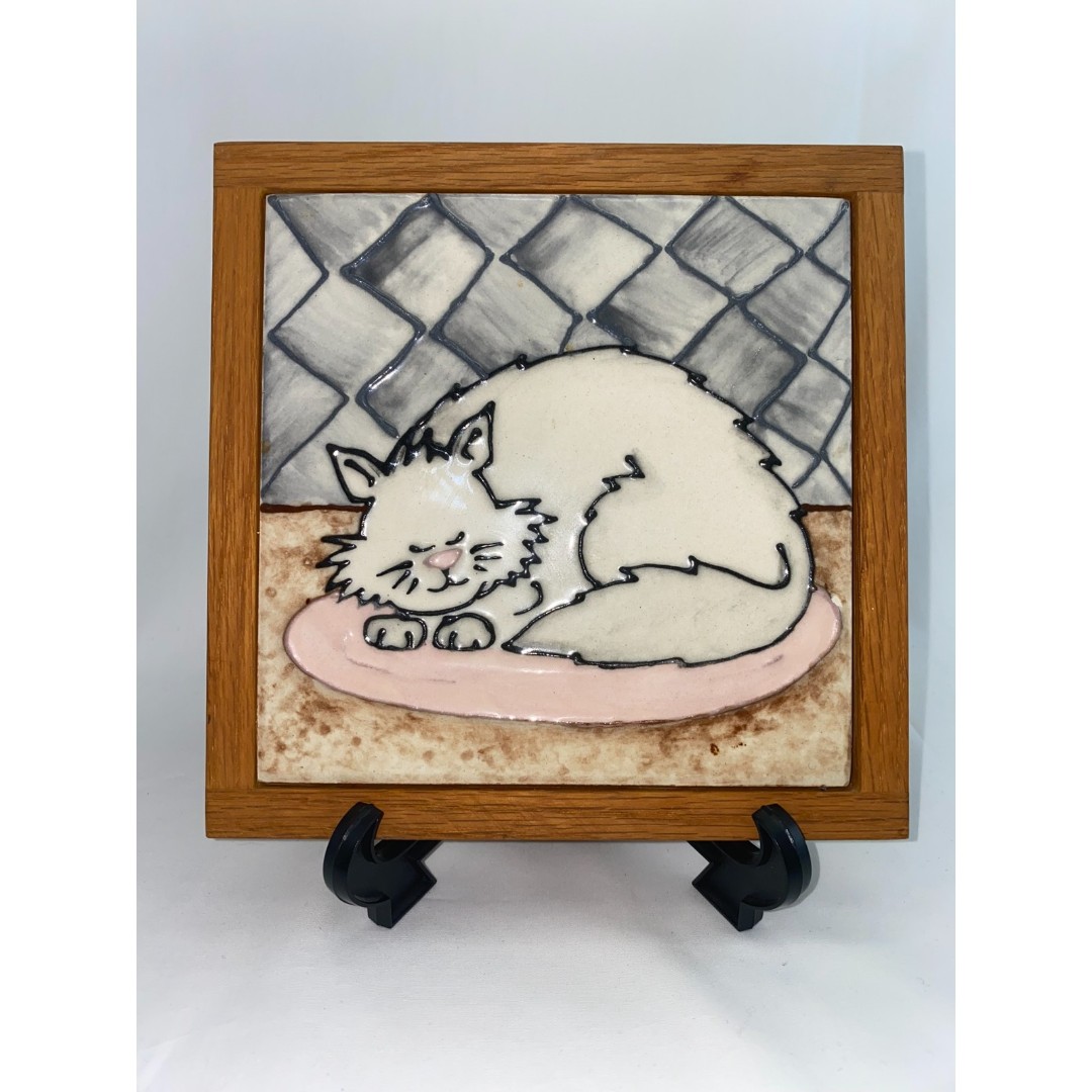 CERAMIC GLAZED RELIEF ART DECO TILE BY LIZZIE SLEEPING KITTY IN OAK FRAME