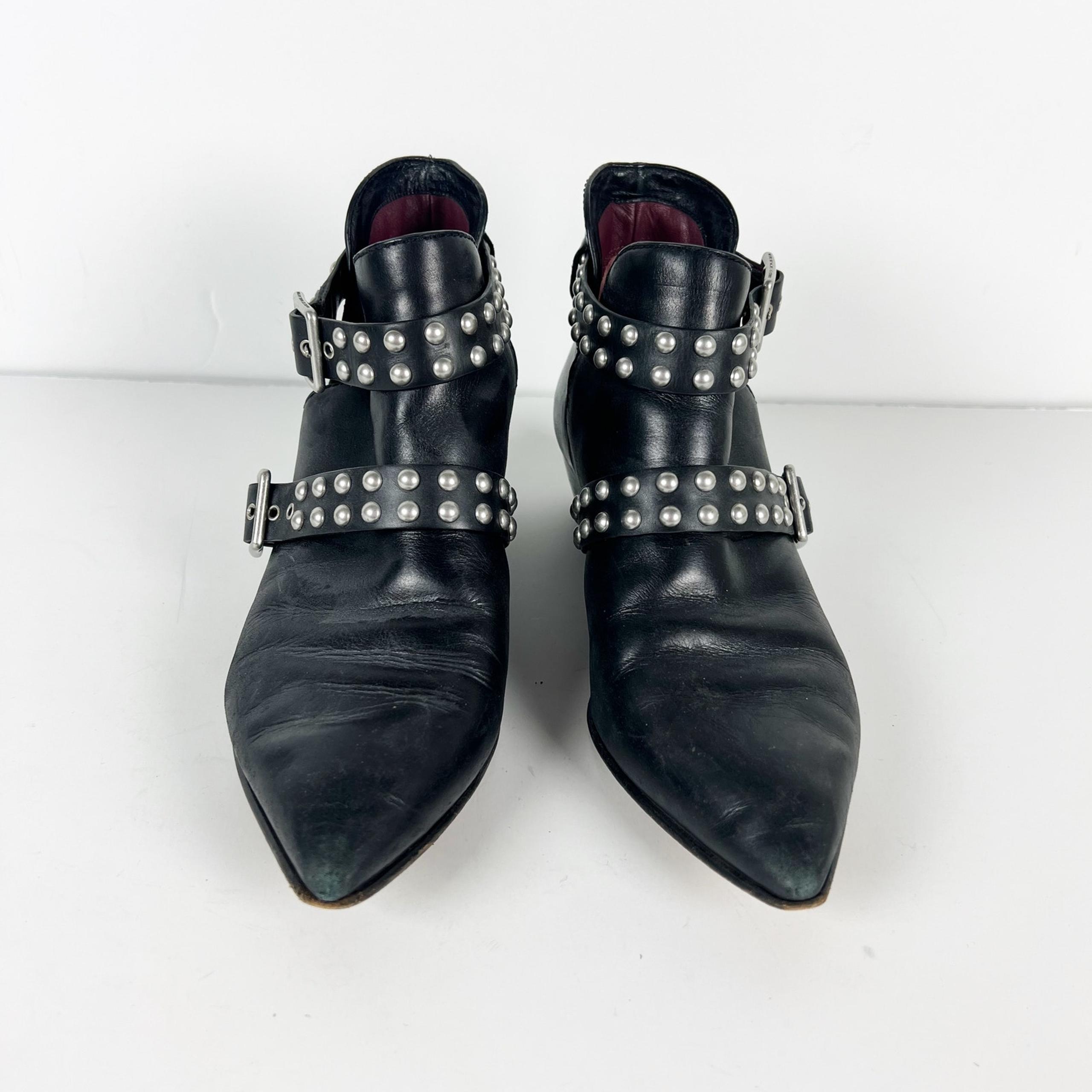 Marc by Marc Jacobs black leather studded bootie ankle boot moto size 39 1/2
