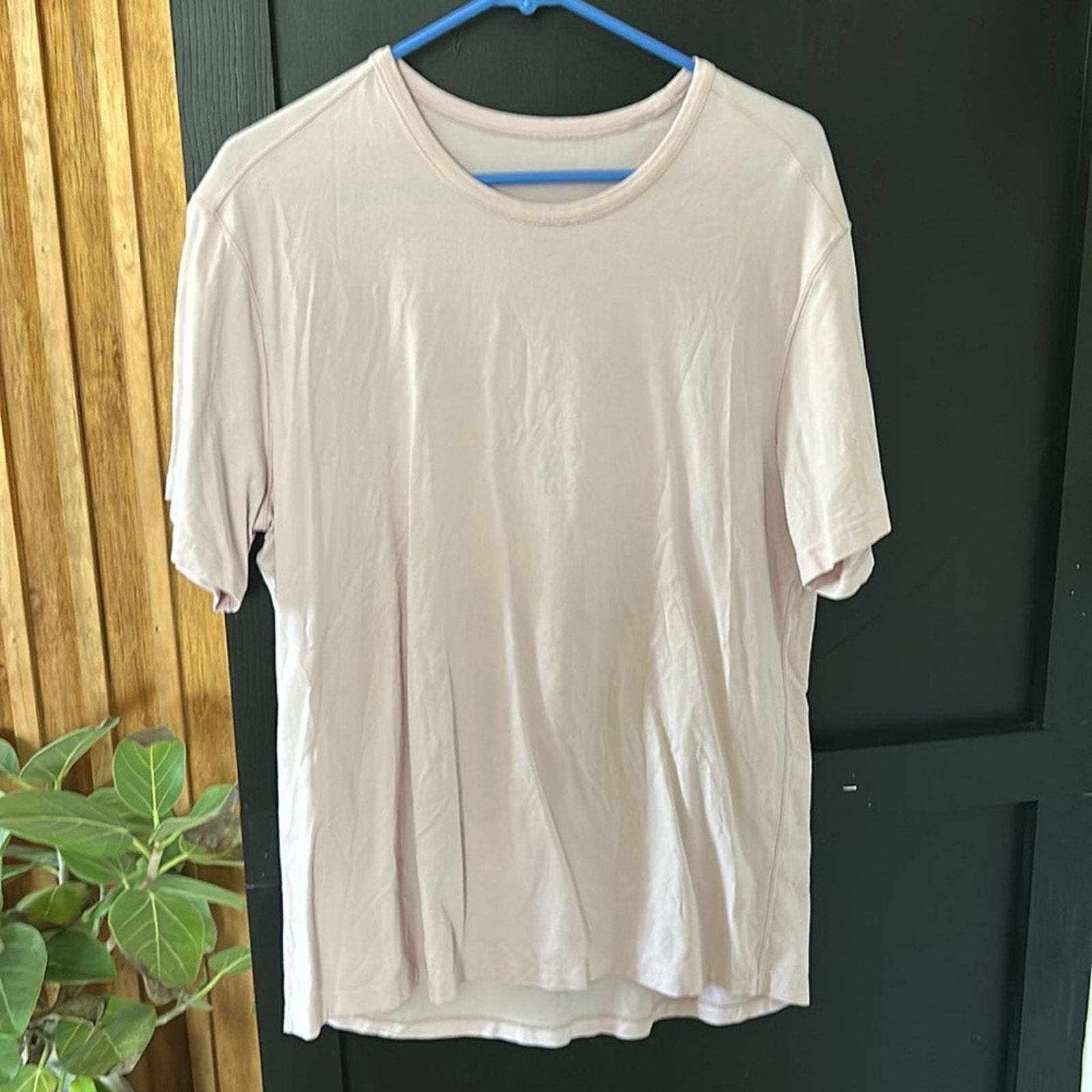 LULULEMON Classic Basic Luxtreme Tee. Size L