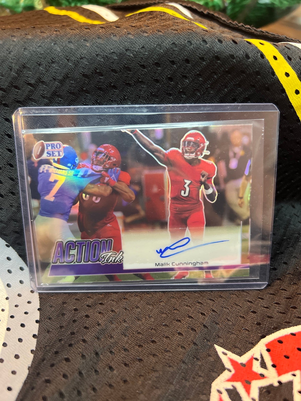 Malik Cunningham signed card