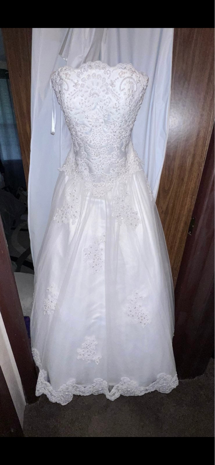 David's Bridal Strapless White Wedding Dress