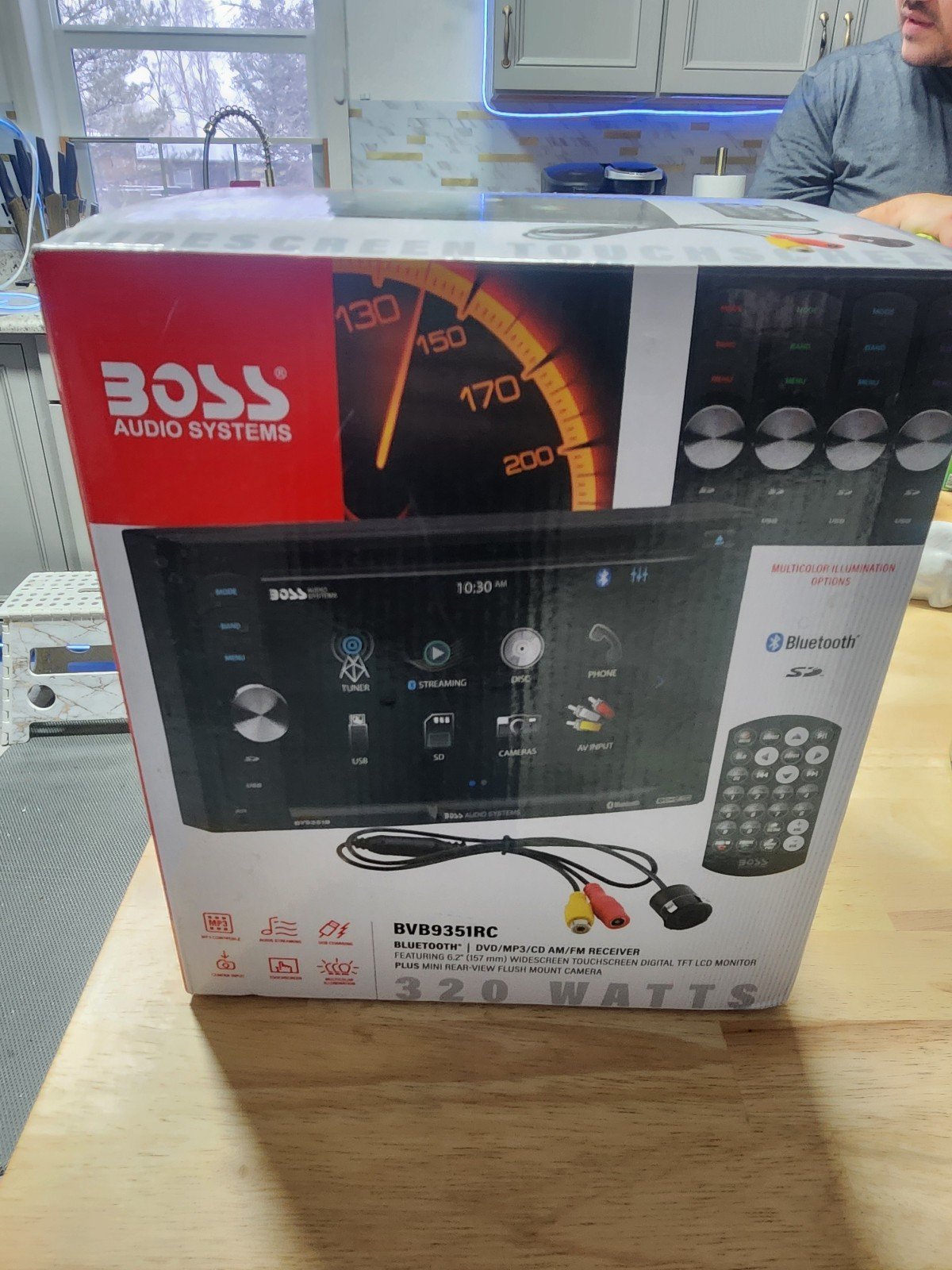 BOSS AUDIO SYSTEM W/BACKUP CAM