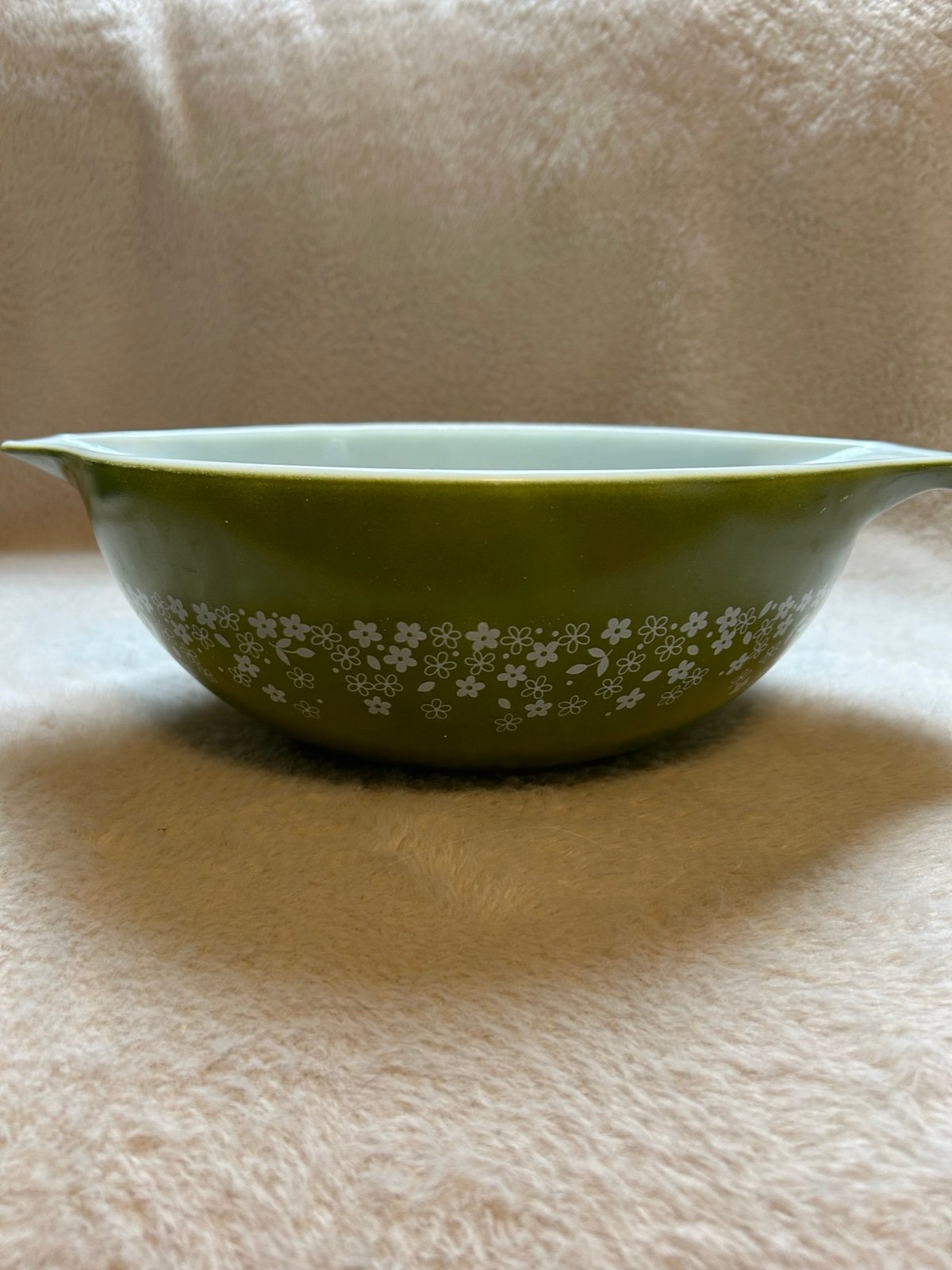 Vintage Pyrex Spring Blossom/Crazy Daisy 13” Cinderella Mixing Bowl