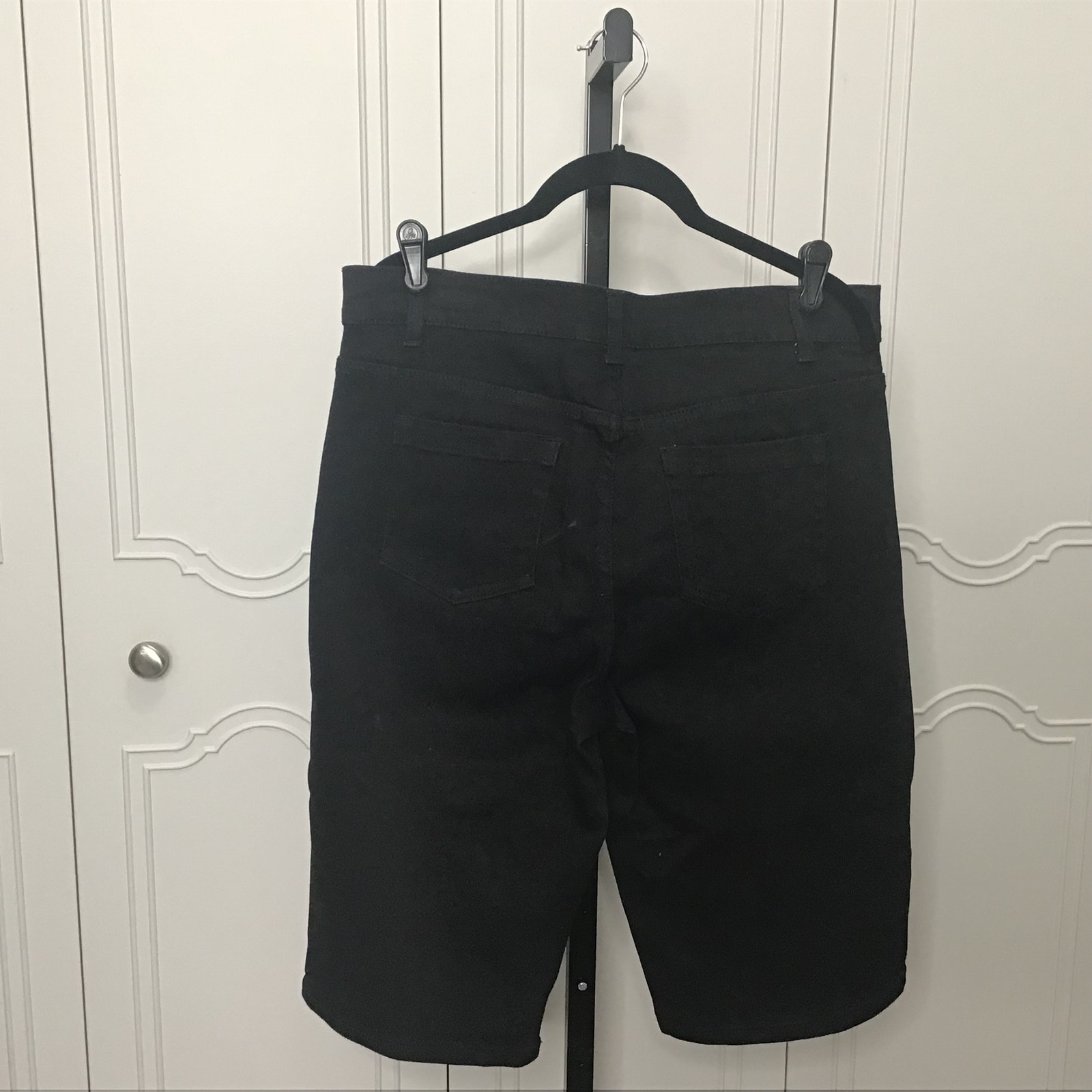 NWOT Diane Gilman Jean Bermuda Shorts - Black Size 12