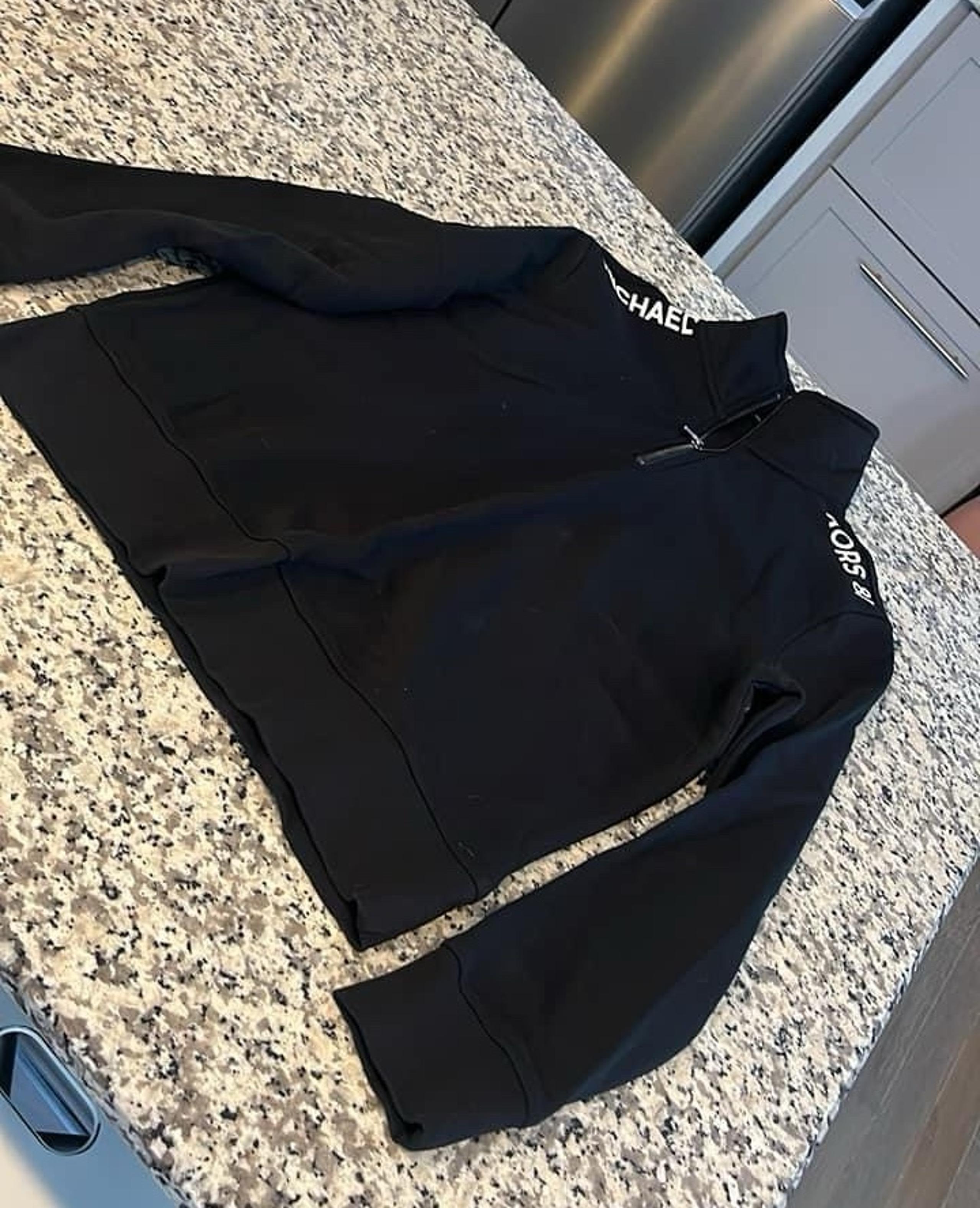 Michael Kors Men’s Quarter Zip Sweatshirt Black Small