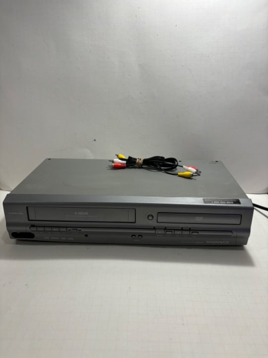 Magnavox MWD2205 DVD VCR Combo Player VHS Recorder