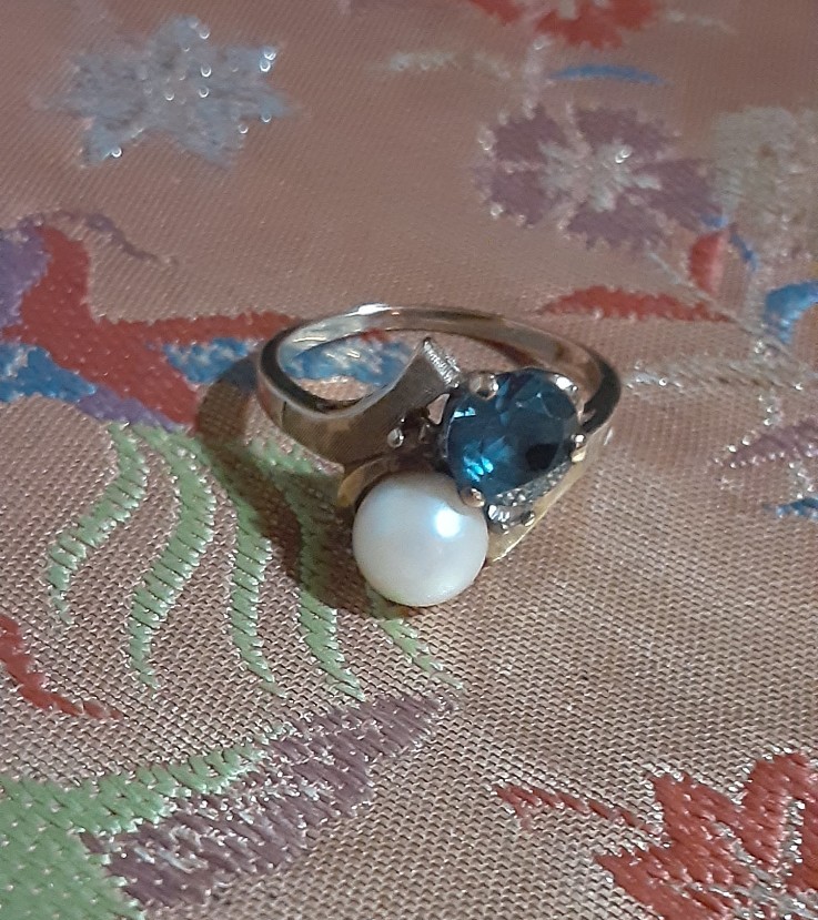 SUPER SALE ☆10k c1970 Cultured Pearl & Blue Topaz w/Diamond Accent Ring  Sz 6.5