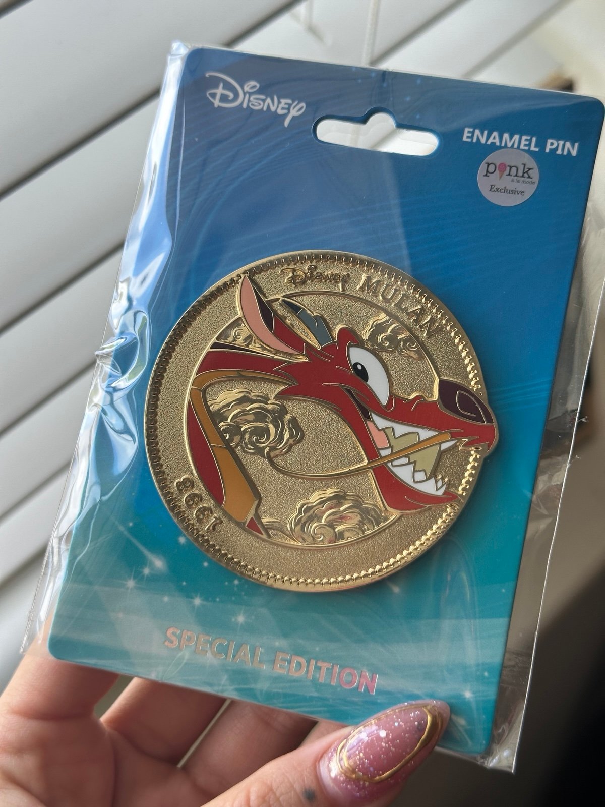 Disney Pink A La Mode PALM Disney Coin Pin Mushu Mulan LE300
