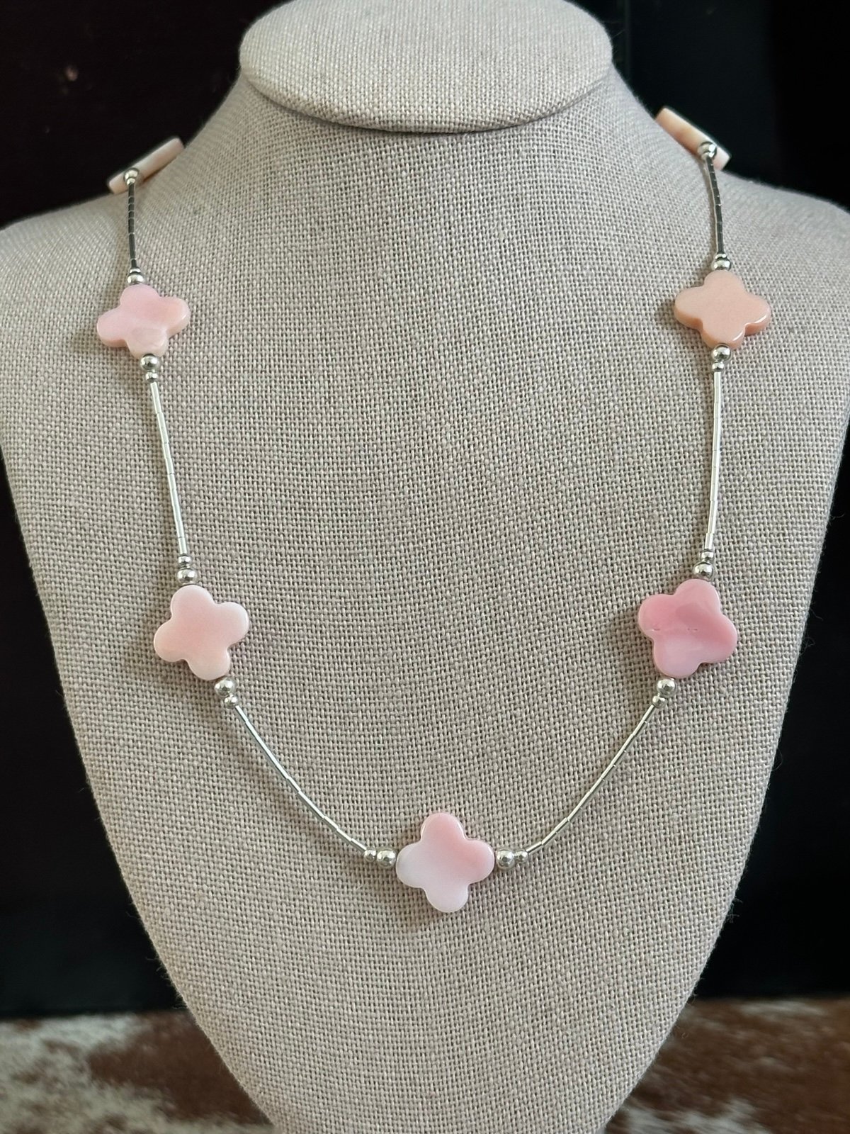 Genuine Pink Conch Clover Liquid Silver Sterling Silver Necklace