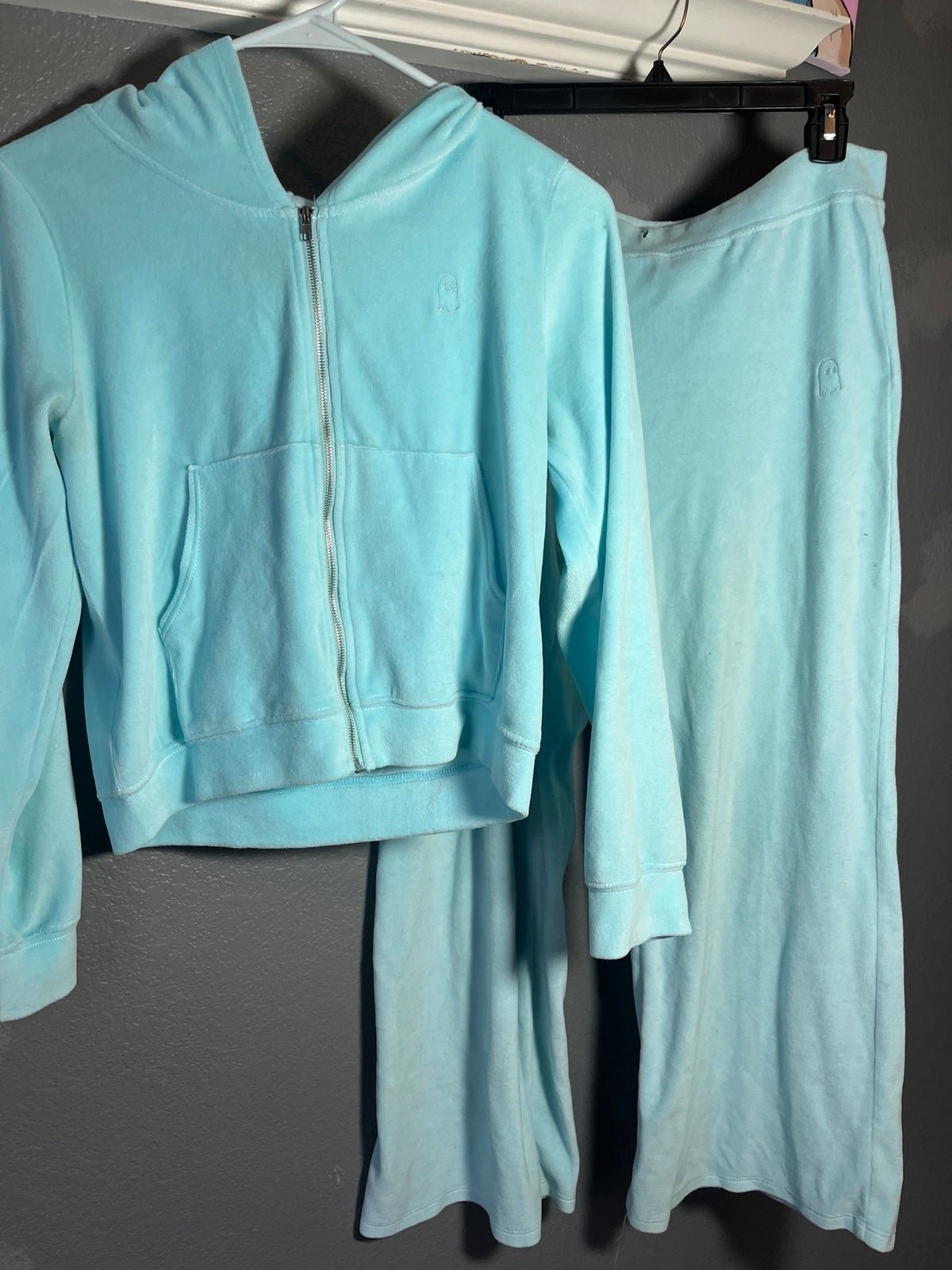 Lonely ghost set