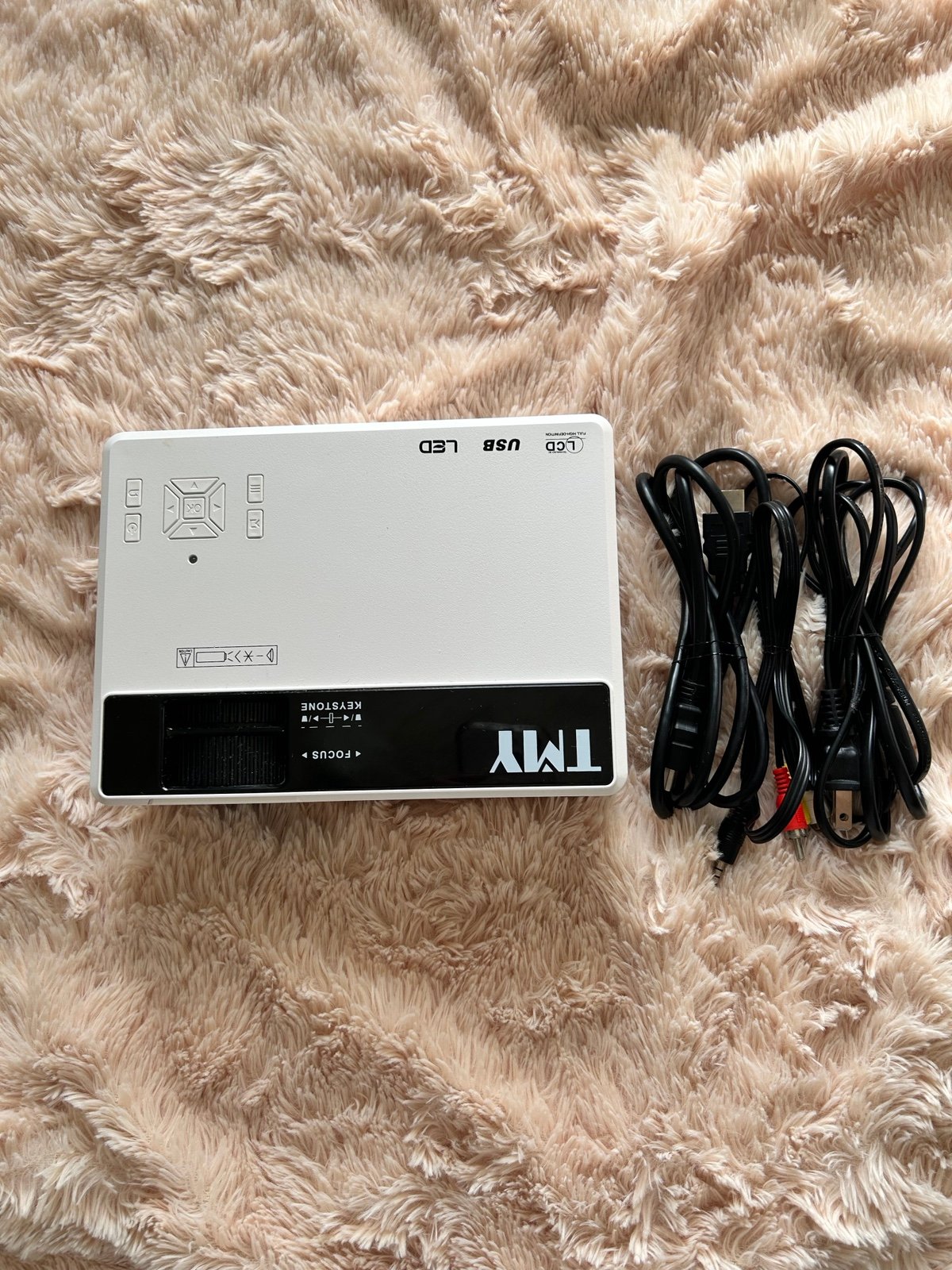 TMY mini projector