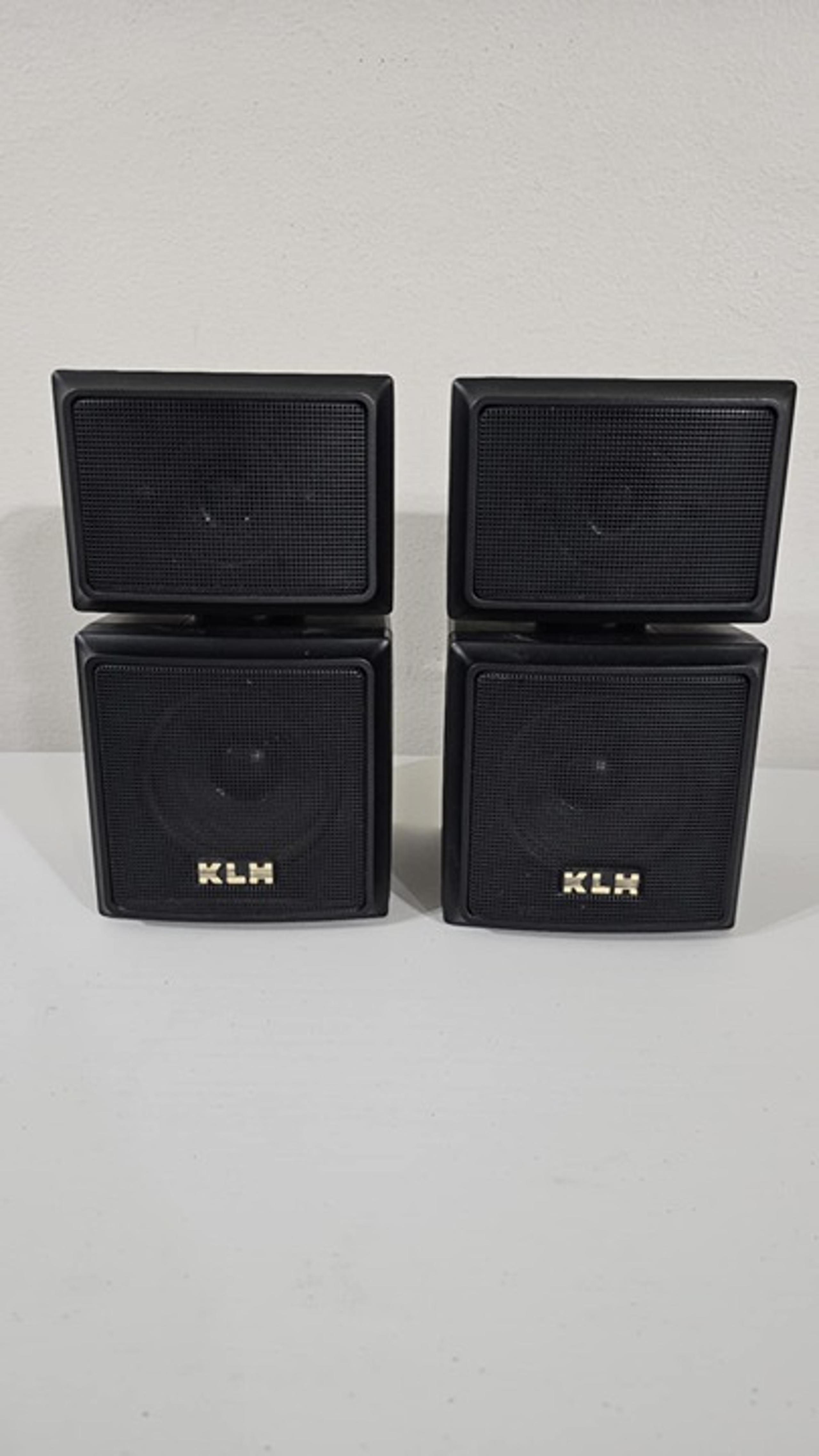 Set of 2 KLH Model 520 Black Articulating Stereo Home Audio Speakers