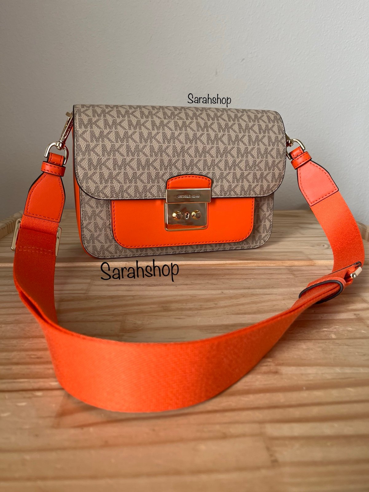 Michael Kors Sloan editor MD flap messenger