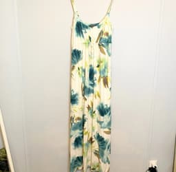 Item photo preview #3