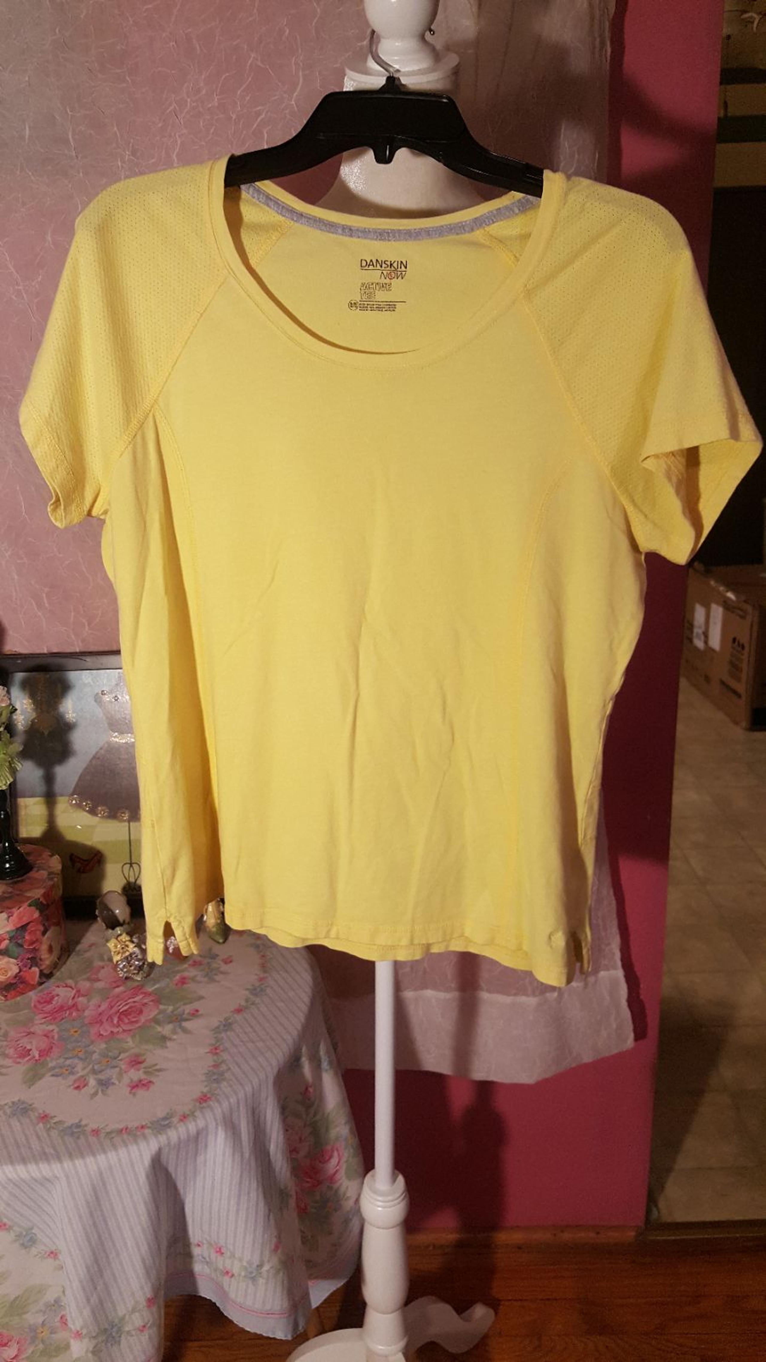 Danskin Now Yellow Shirt Top
