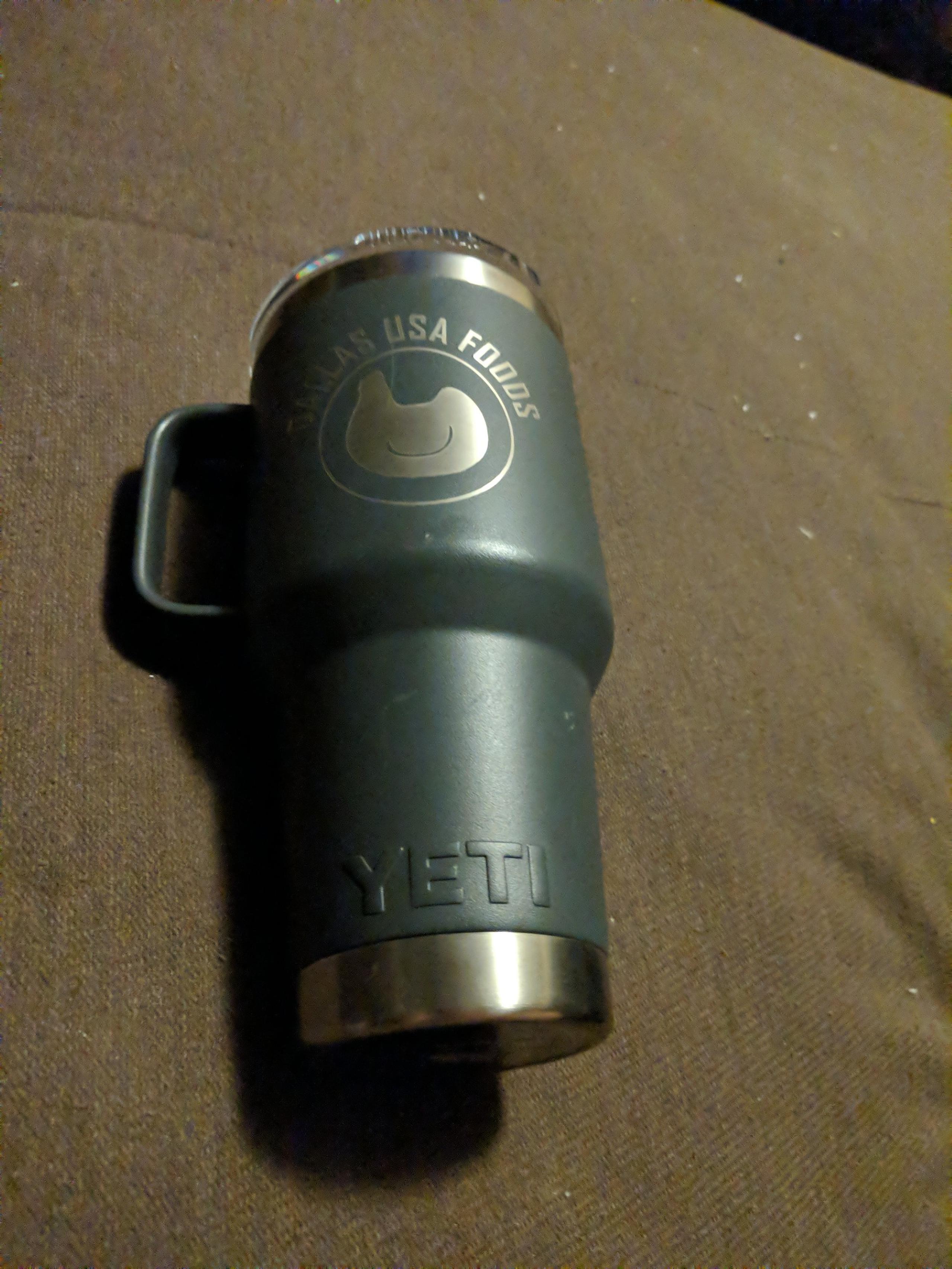 Yeti  30 oz tumbler  mug handle cup