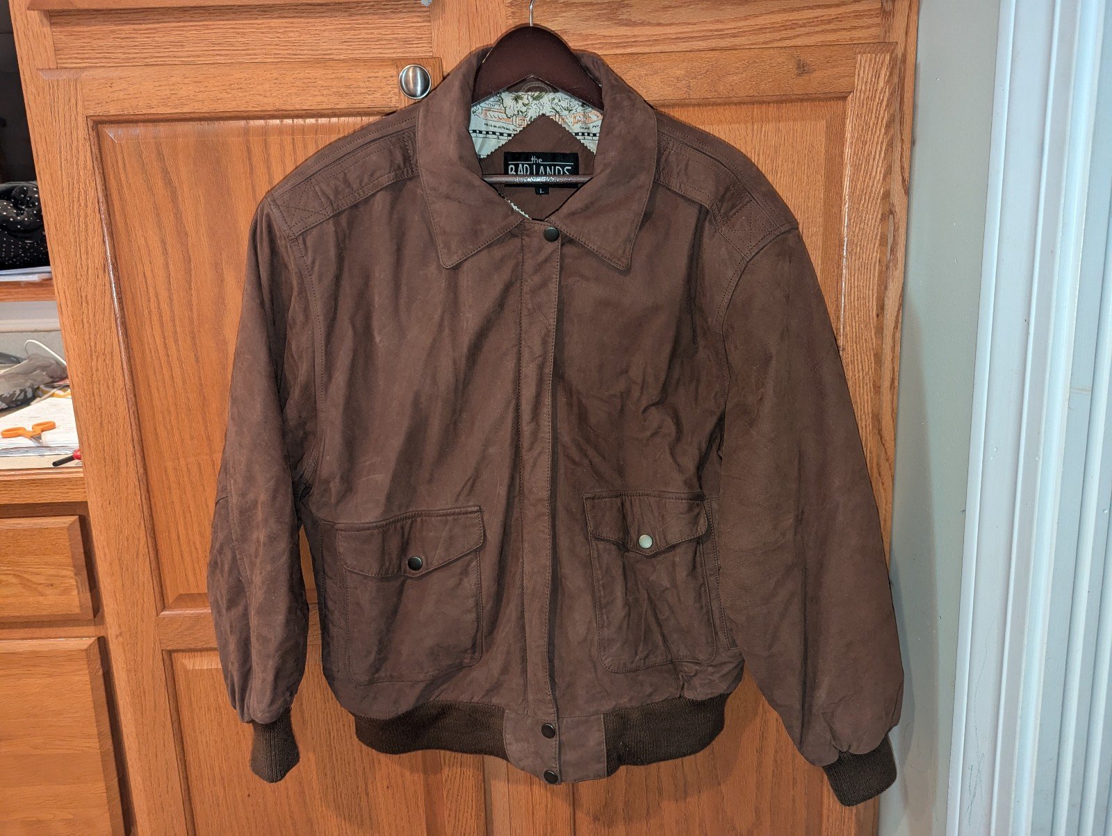Vintage The Bad Lands Brown Genuine Leather Bomber Jacket Men size L map lined