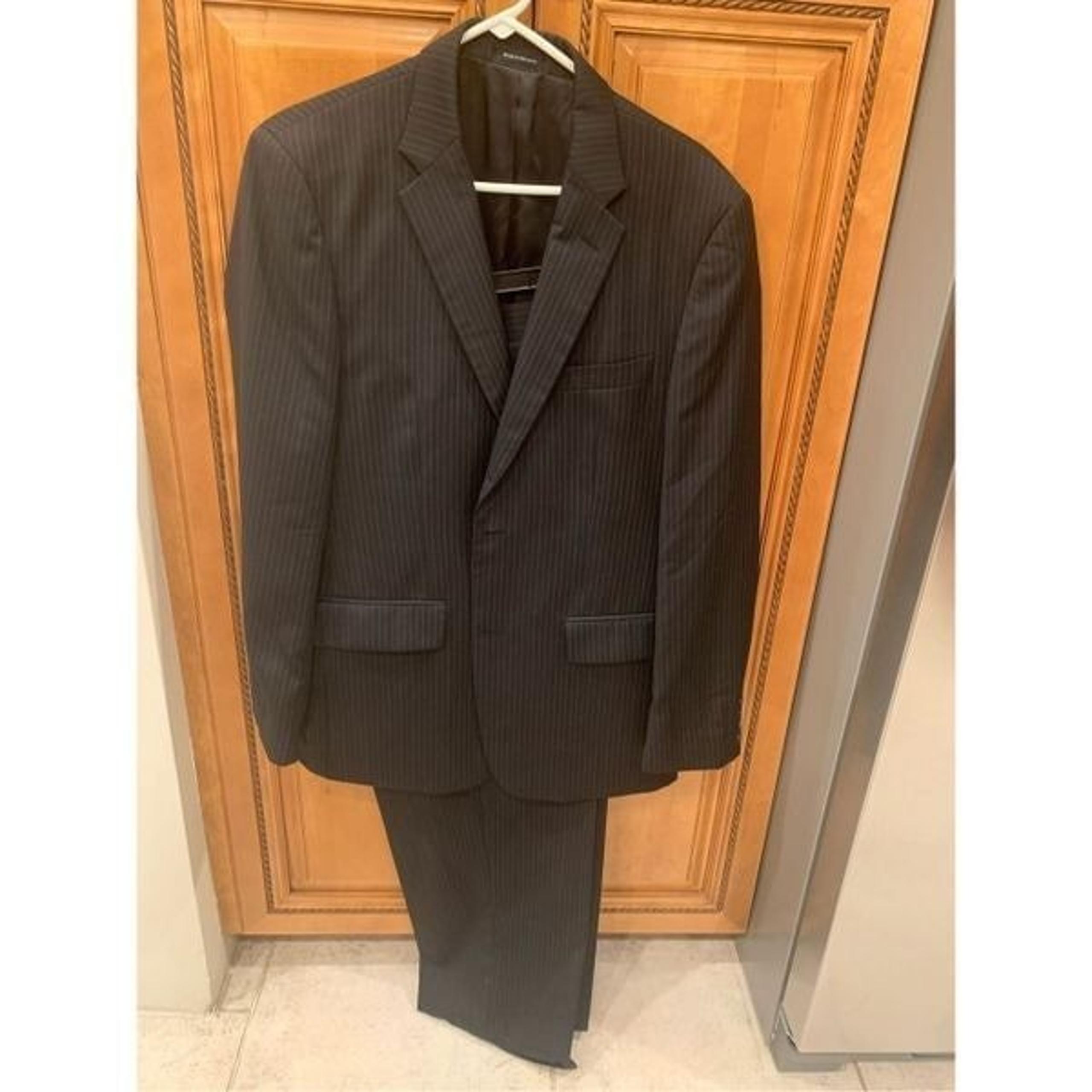 Men’s business suit