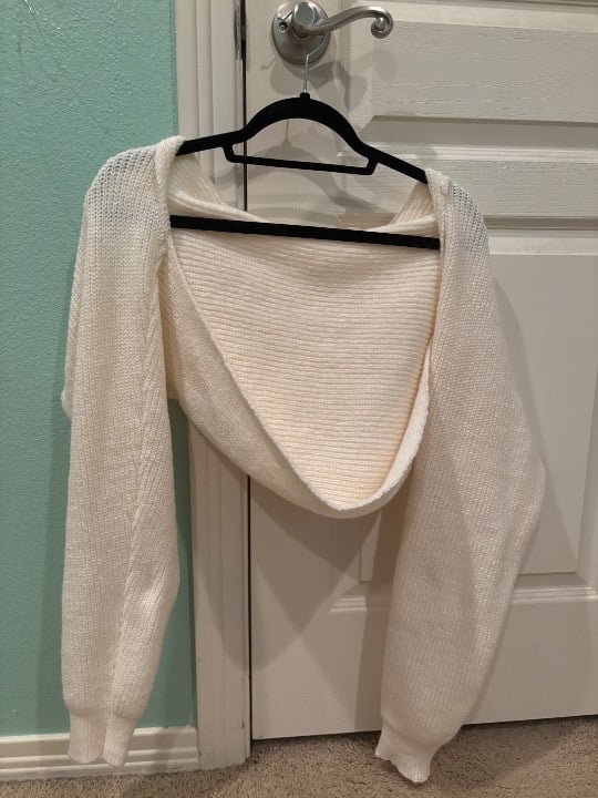 Hooded Shrug (cream)