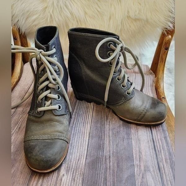 Sorel PDX distressed lace-up hidden wedge booties NL- 2796-089