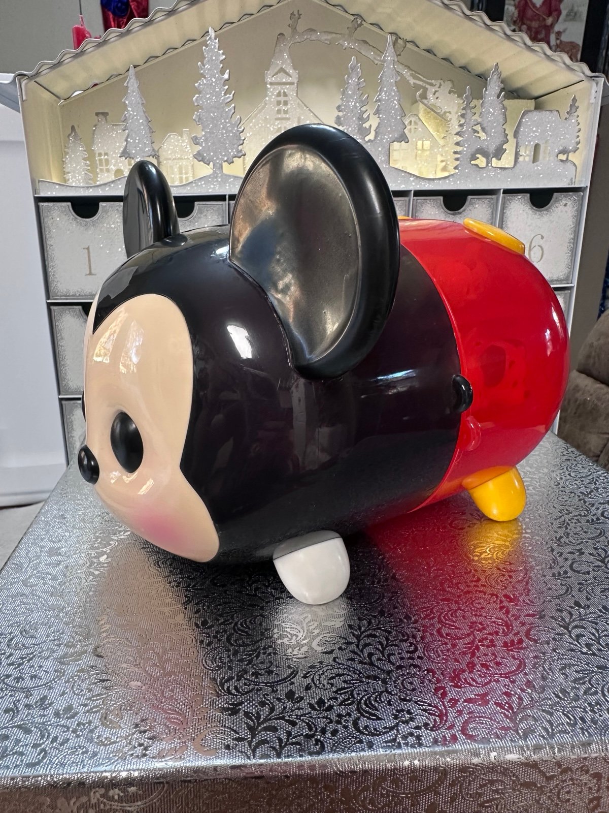 Tsum Tsum Mickey Mouse Carrier with 28 characters