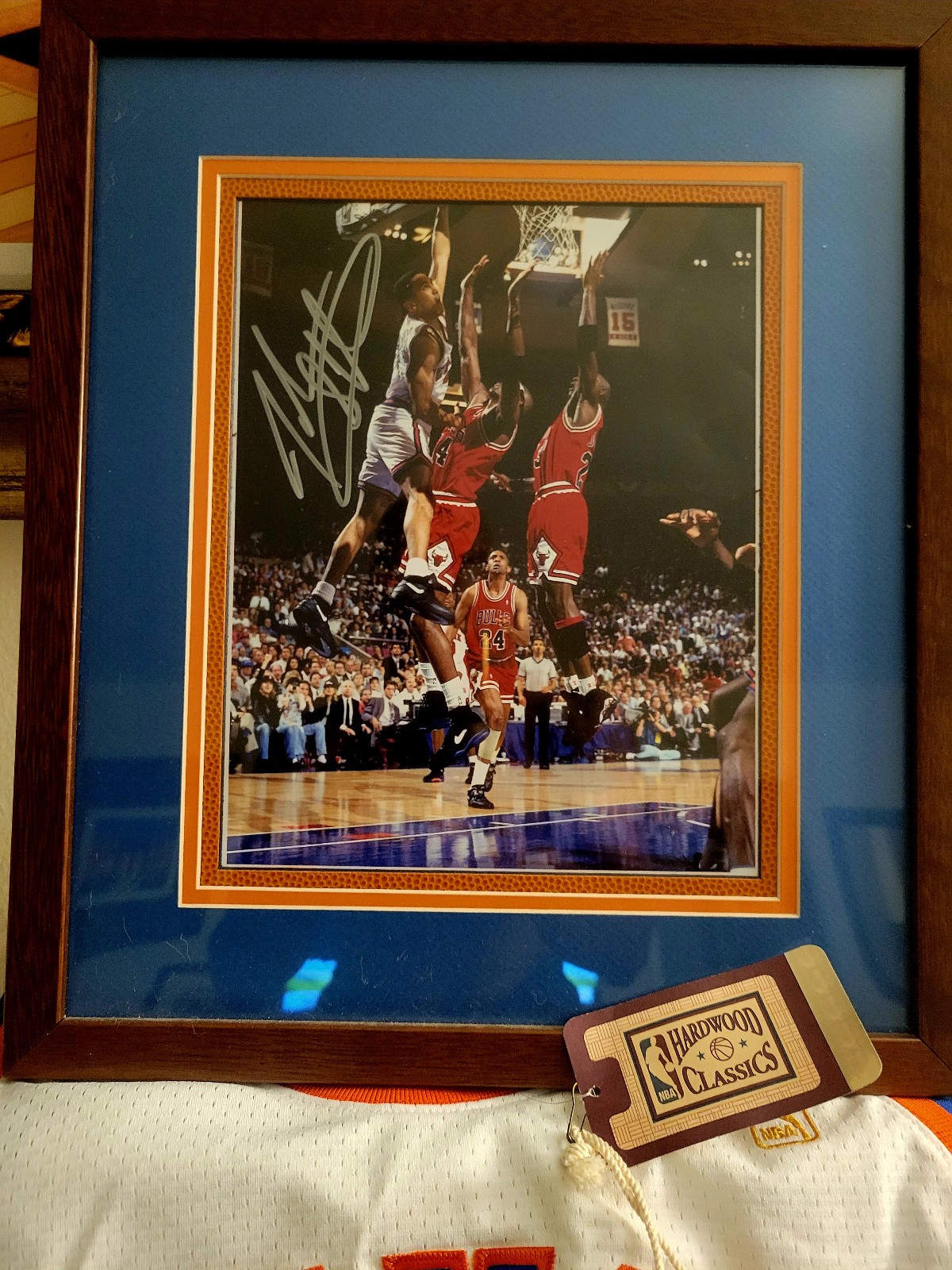 John Stark's NY Knick autographed photo