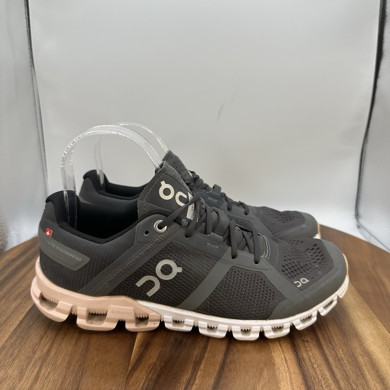 On Running Cloudflow Low Top Shoes Sneakers Athletic Running Black Pink Women 7