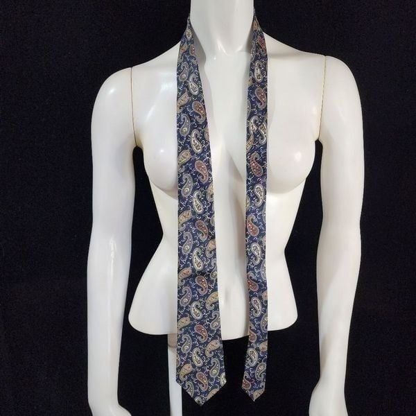 Yves Saint Laurent Silk Blue Paisley Tie
