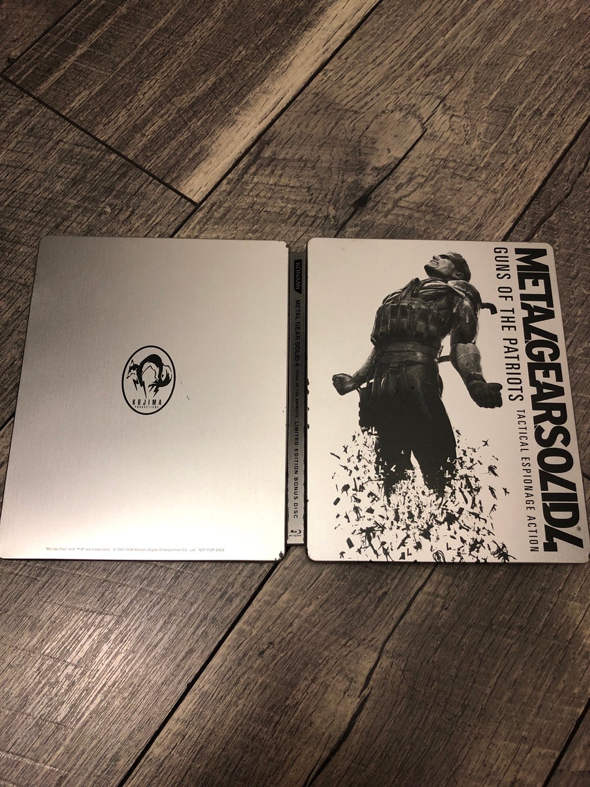 Metal Gear Solid 4 Limited Edition Steelbook Silver Case with Blu-ray Disc