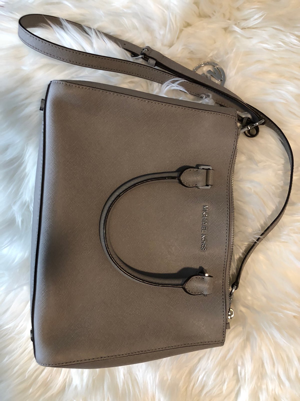 Michael Kors Sutton Saffiano Lea